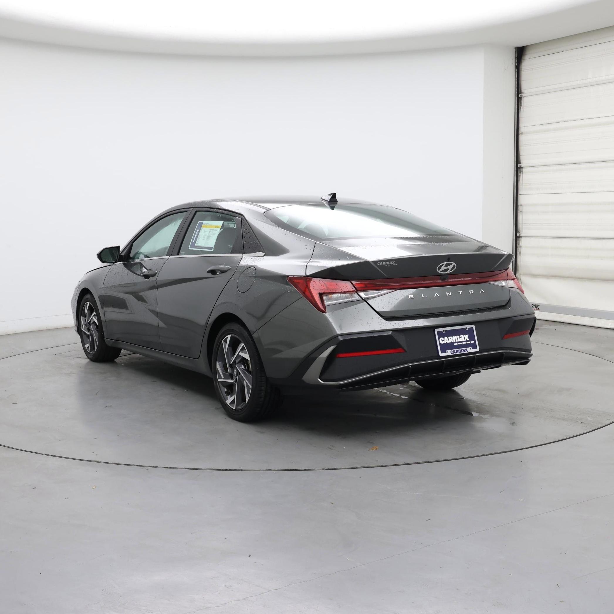 Thumbnail: 2025 Hyundai Elantra - 2