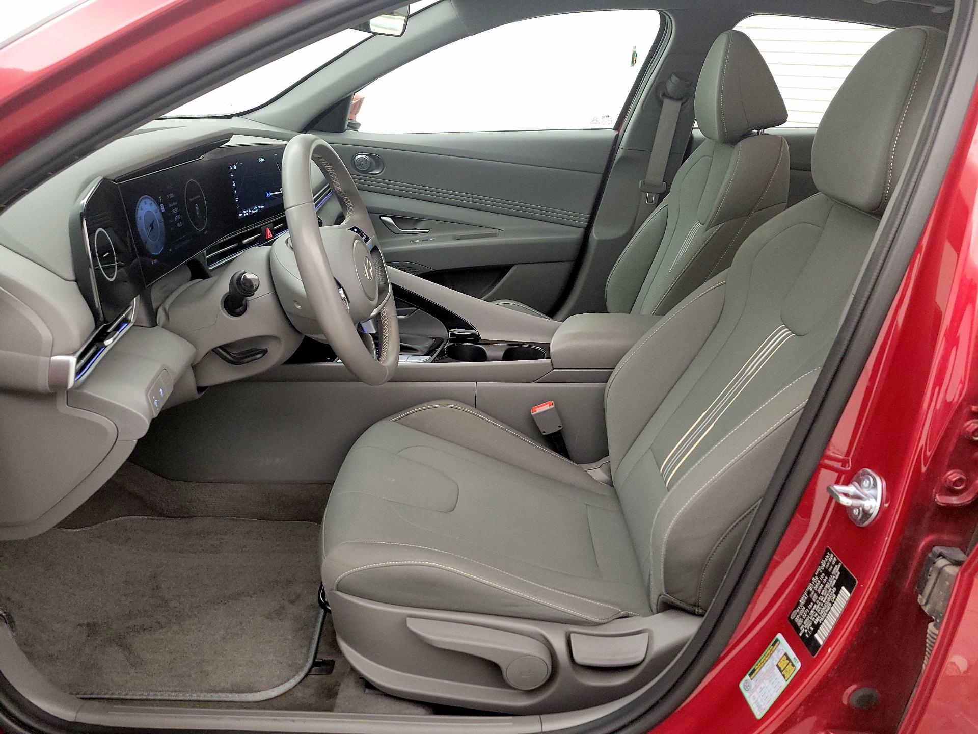 Thumbnail: 2025 Hyundai Elantra - 11