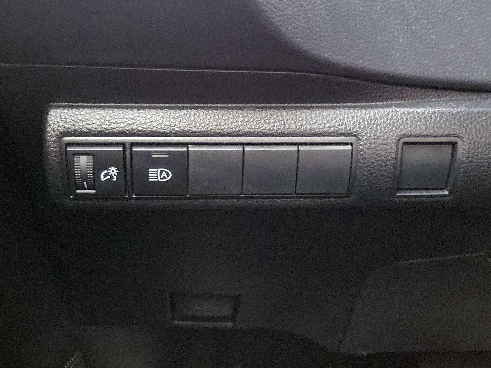 Thumbnail: 2023 Toyota Corolla - 13