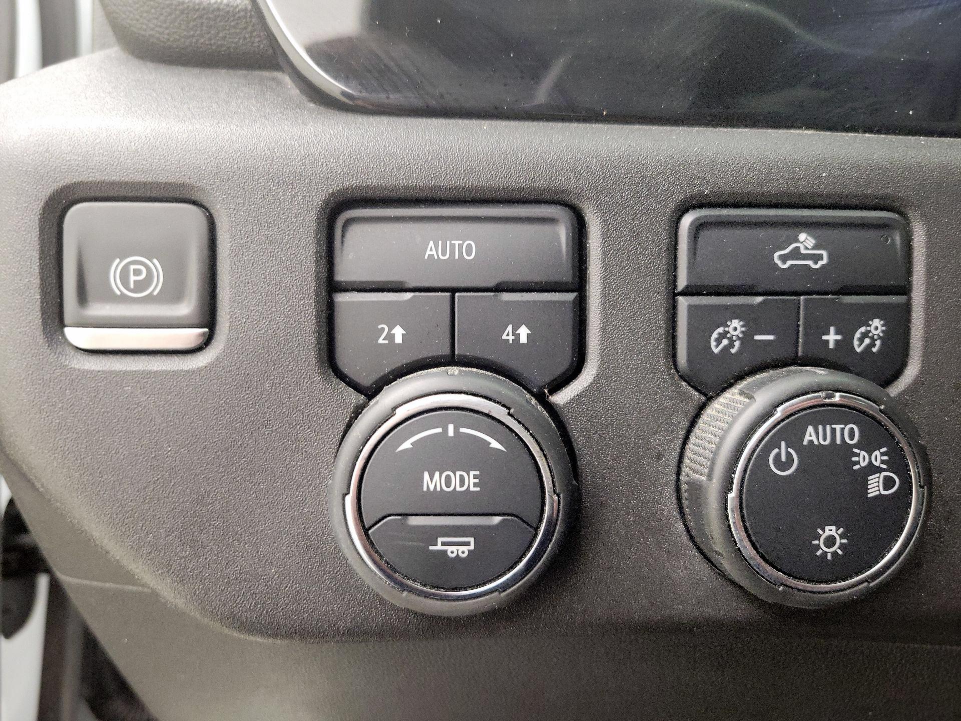 Thumbnail: 2022 Chevrolet Silverado 1500 - 13