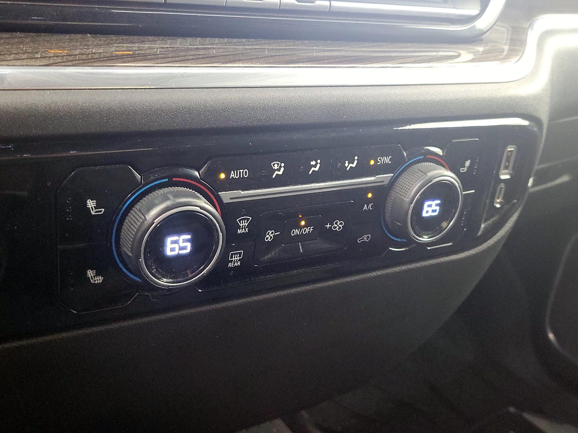 Thumbnail: 2022 Chevrolet Silverado 1500 - 17