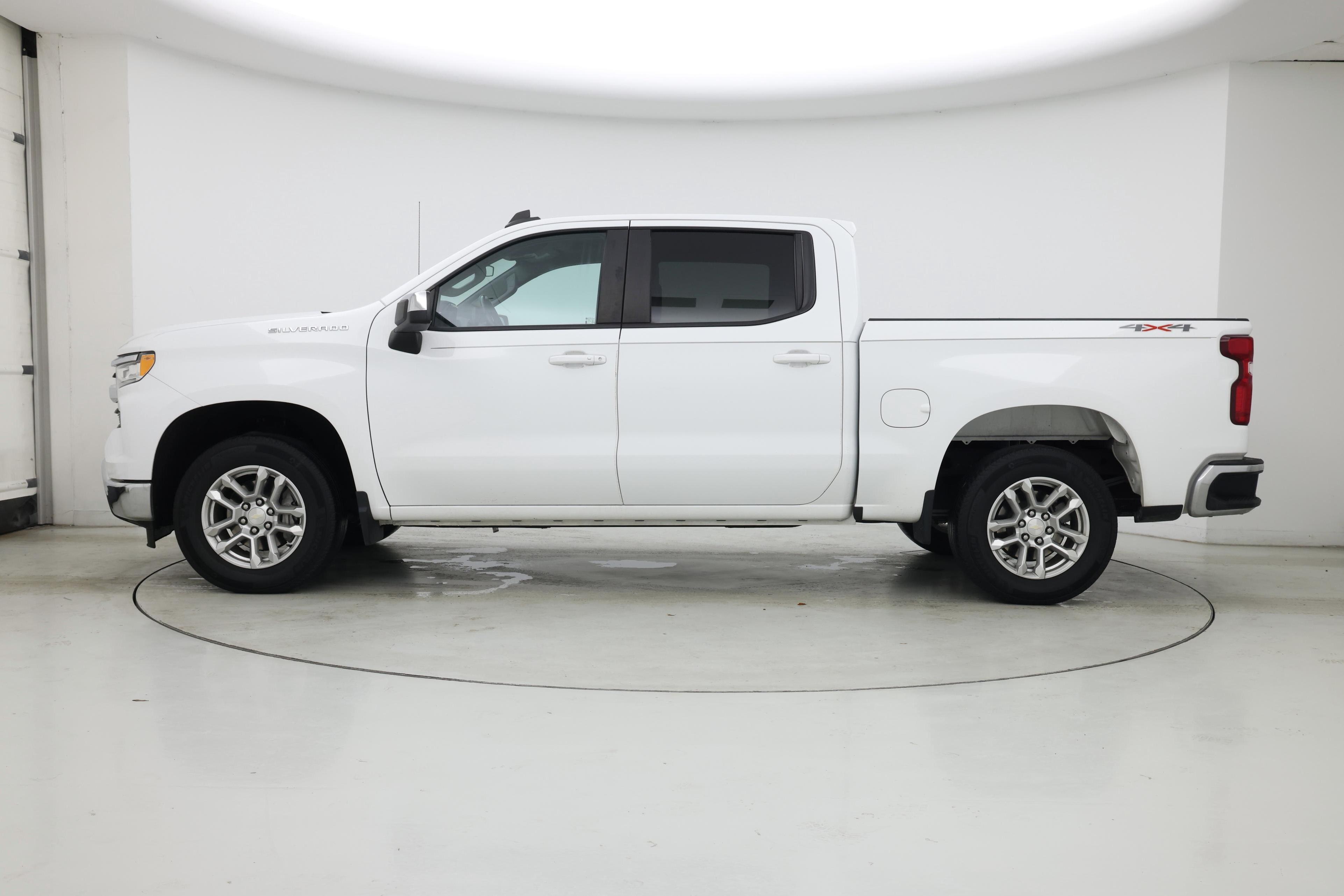 Thumbnail: 2022 Chevrolet Silverado 1500 - 3