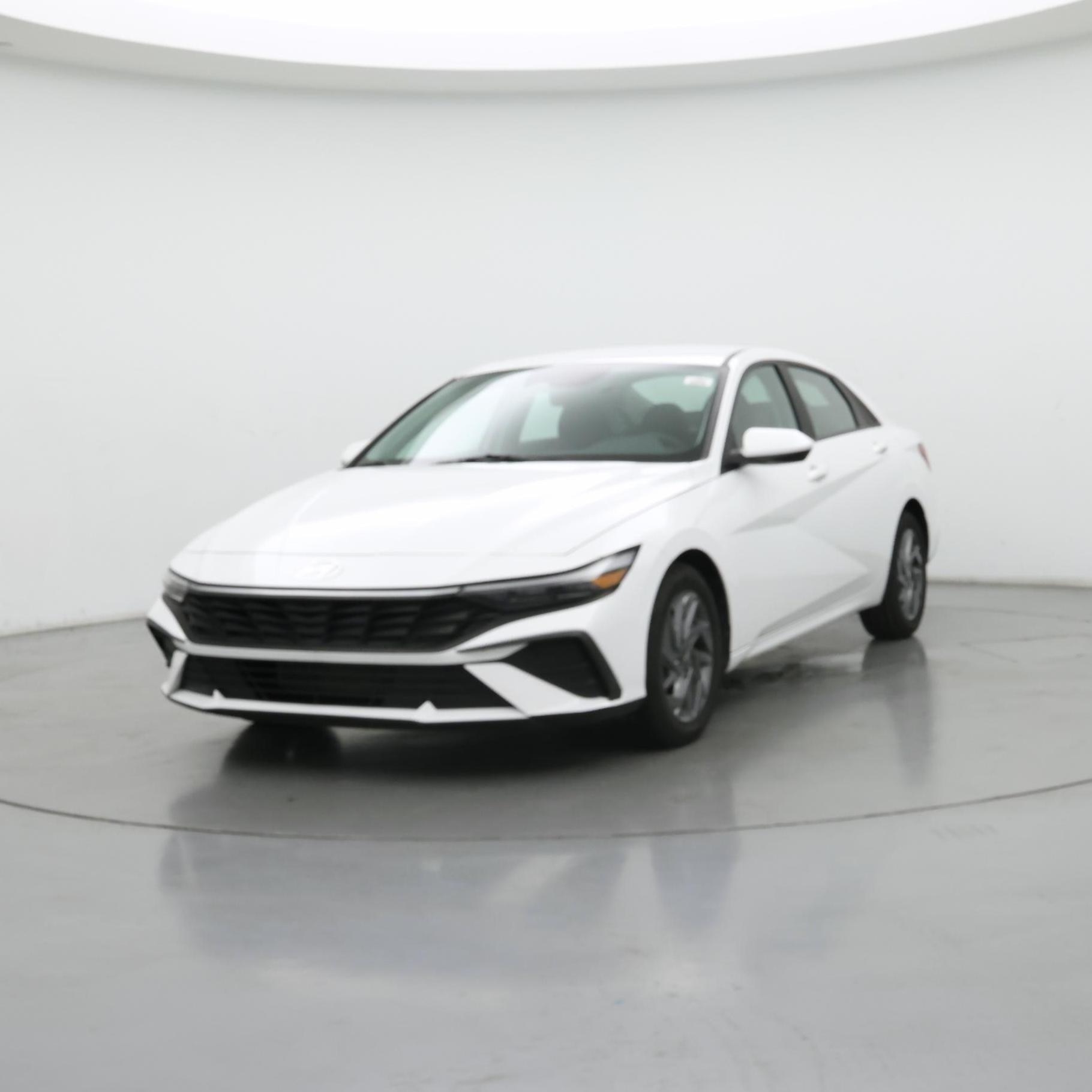 Thumbnail: 2024 Hyundai Elantra - 4