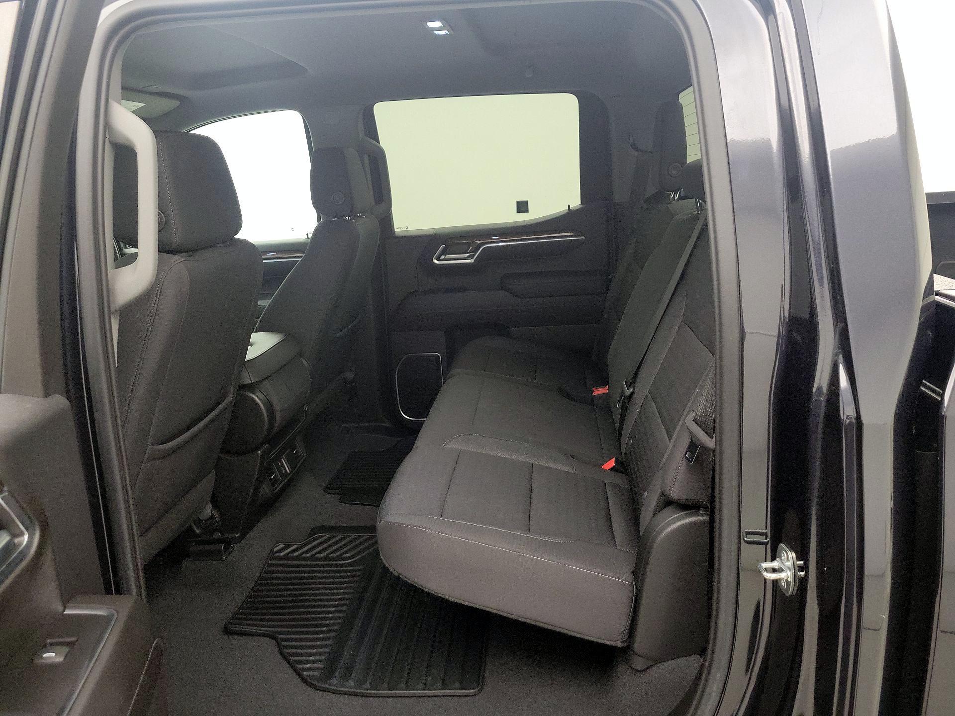 Thumbnail: 2022 Chevrolet Silverado 1500 - 19