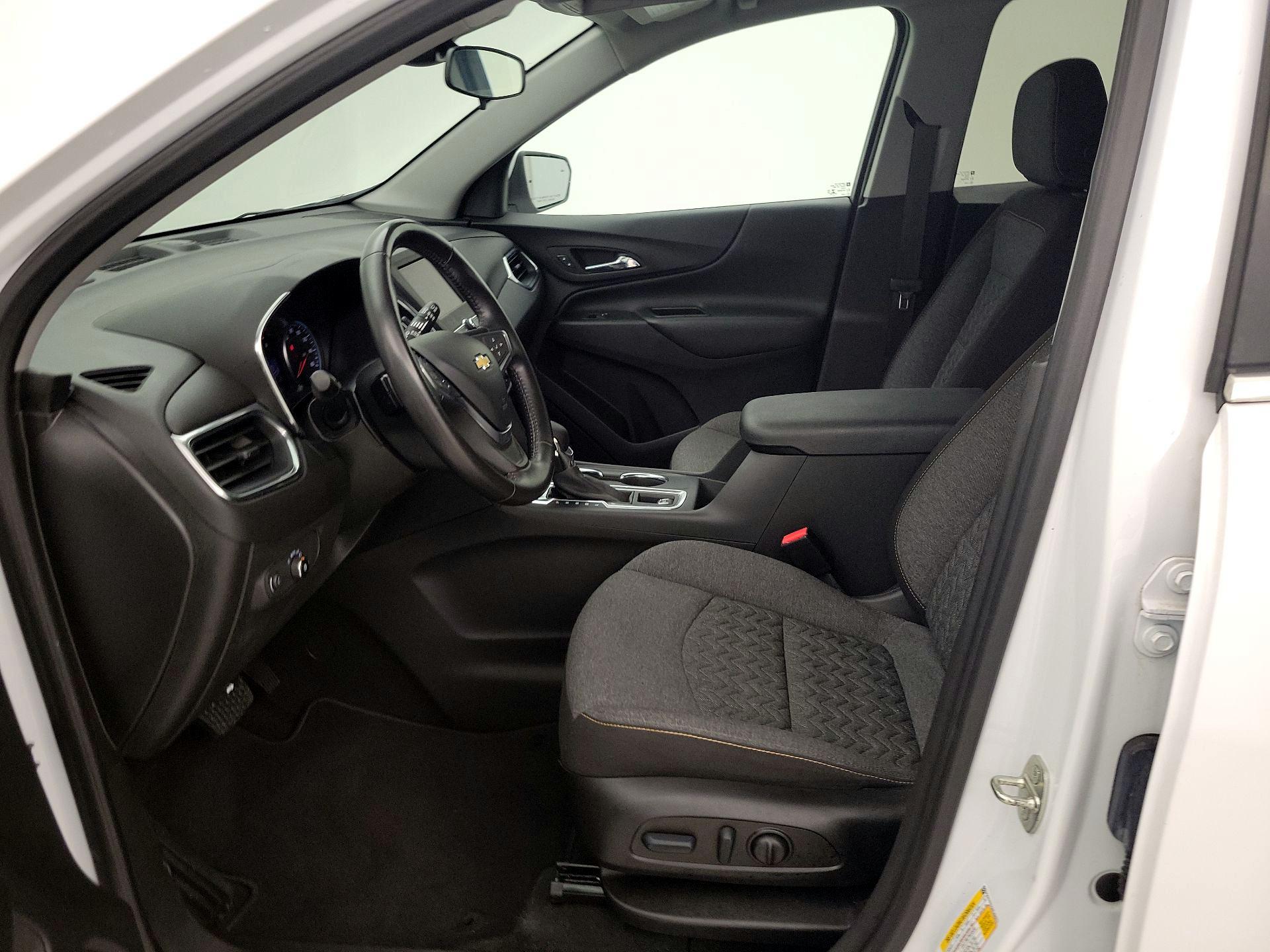 Thumbnail: 2022 Chevrolet Equinox - 11