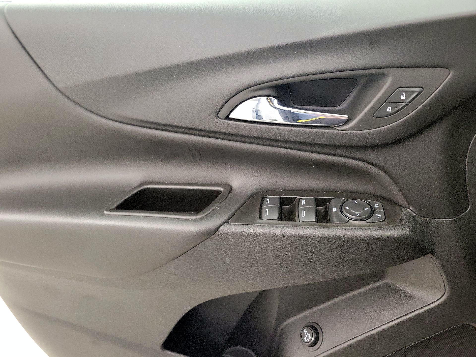 Thumbnail: 2022 Chevrolet Equinox - 12