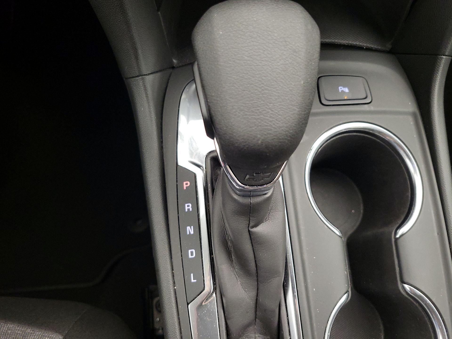 Thumbnail: 2022 Chevrolet Equinox - 17