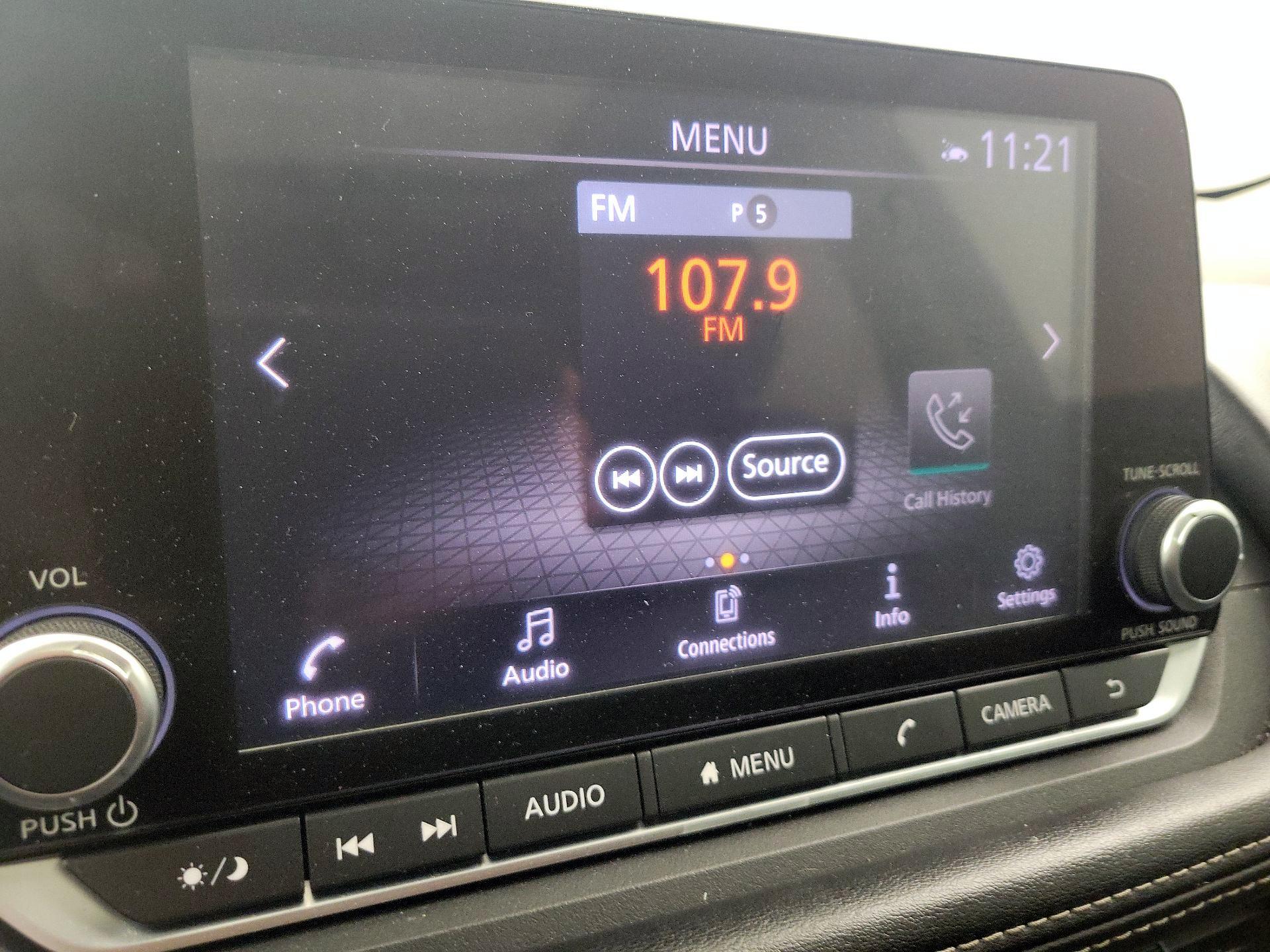 Thumbnail: 2022 Nissan Rogue - 15