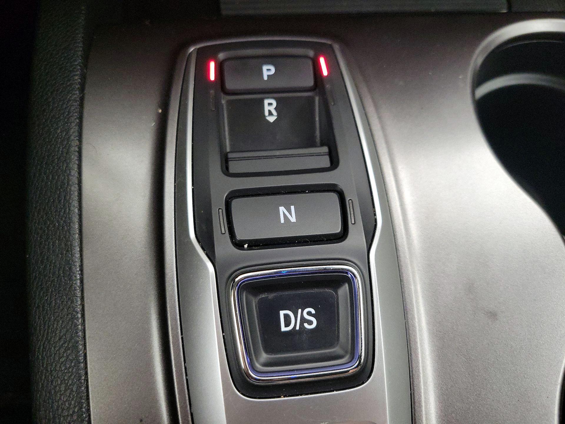 Thumbnail: 2022 Honda Pilot - 17