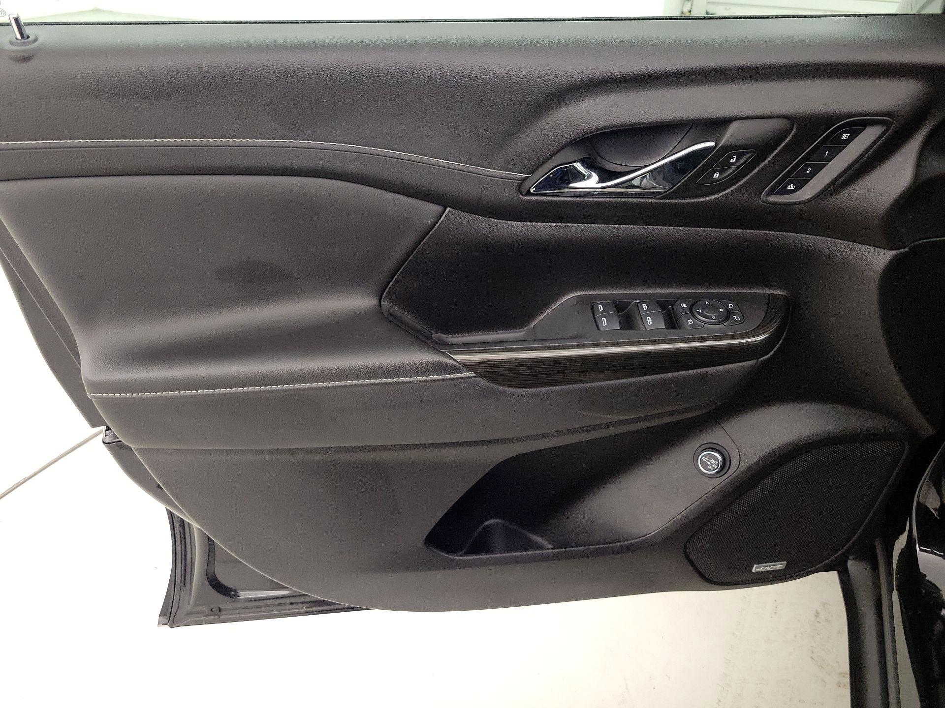 Thumbnail: 2023 GMC Acadia - 12