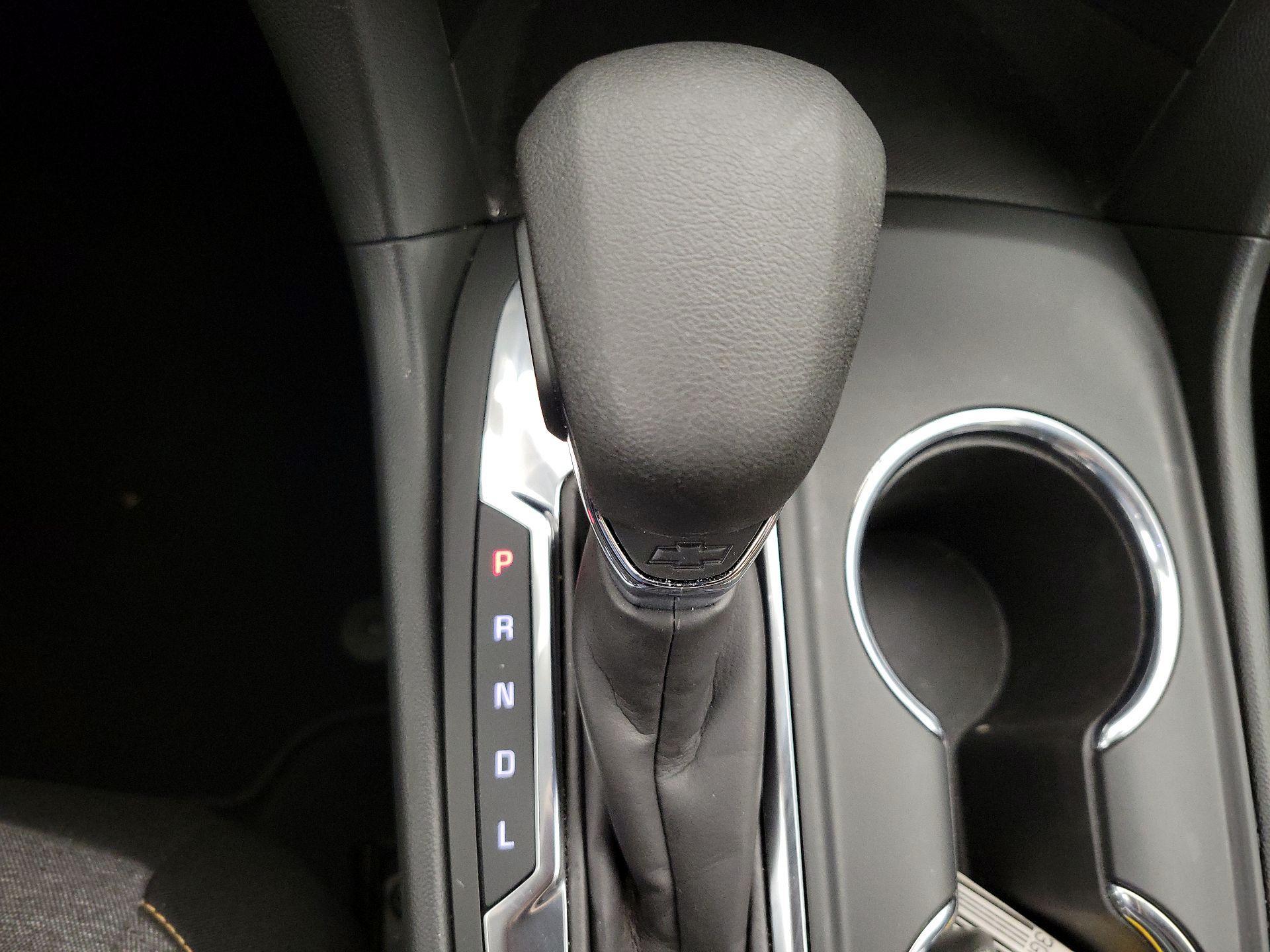 Thumbnail: 2022 Chevrolet Equinox - 17