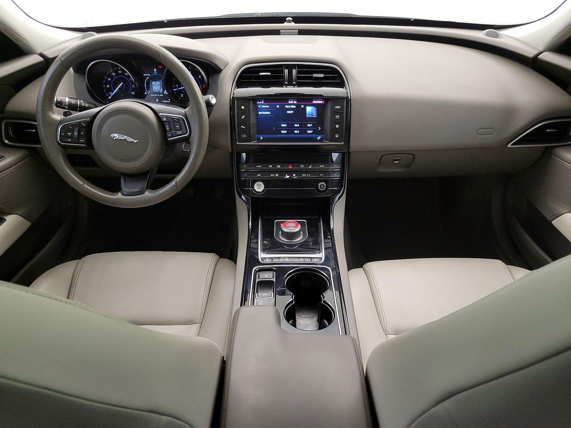 Thumbnail: 2017 Jaguar XE - 9