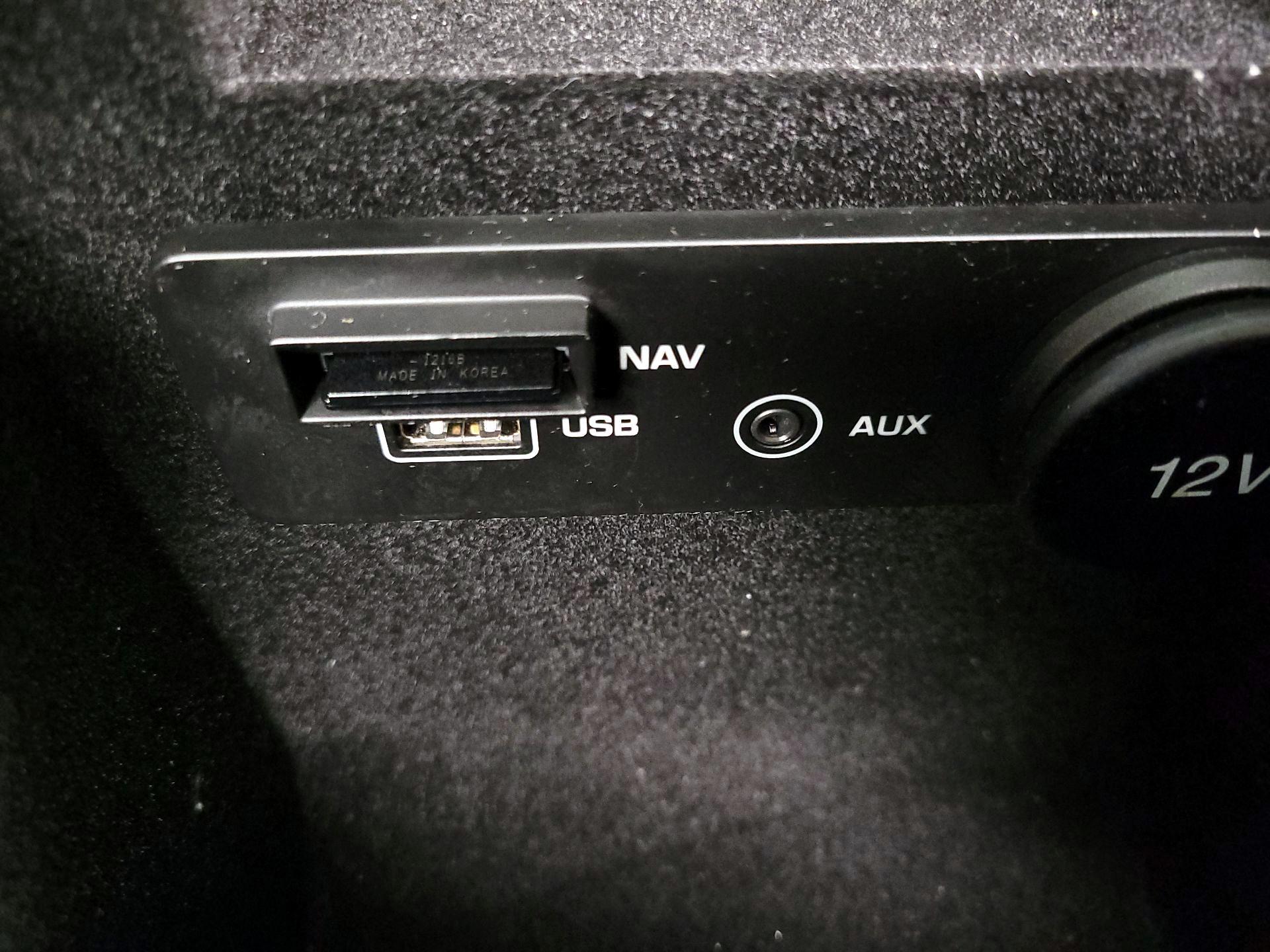 Thumbnail: 2017 Jaguar XE - 19