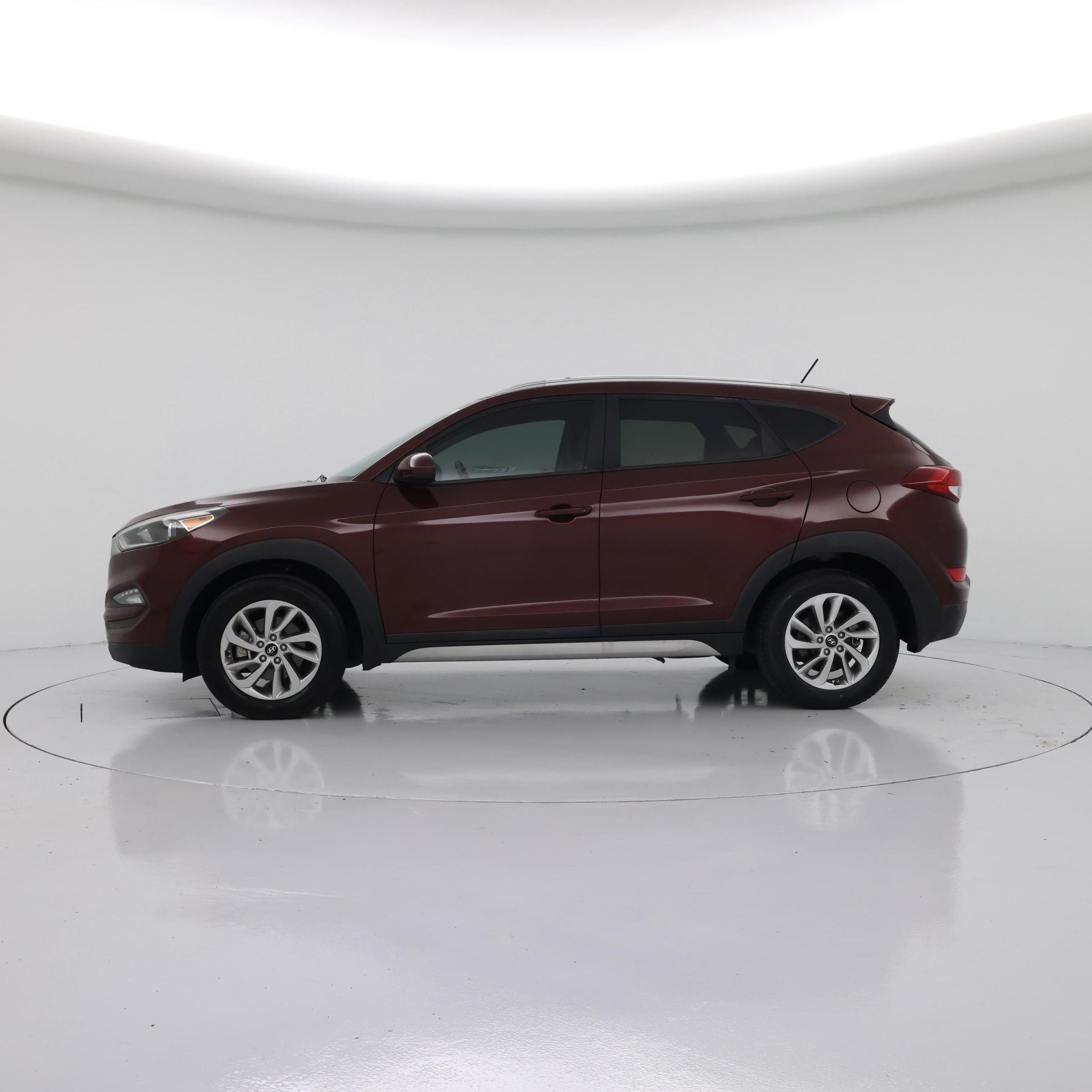 Thumbnail: 2017 Hyundai Tucson - 3