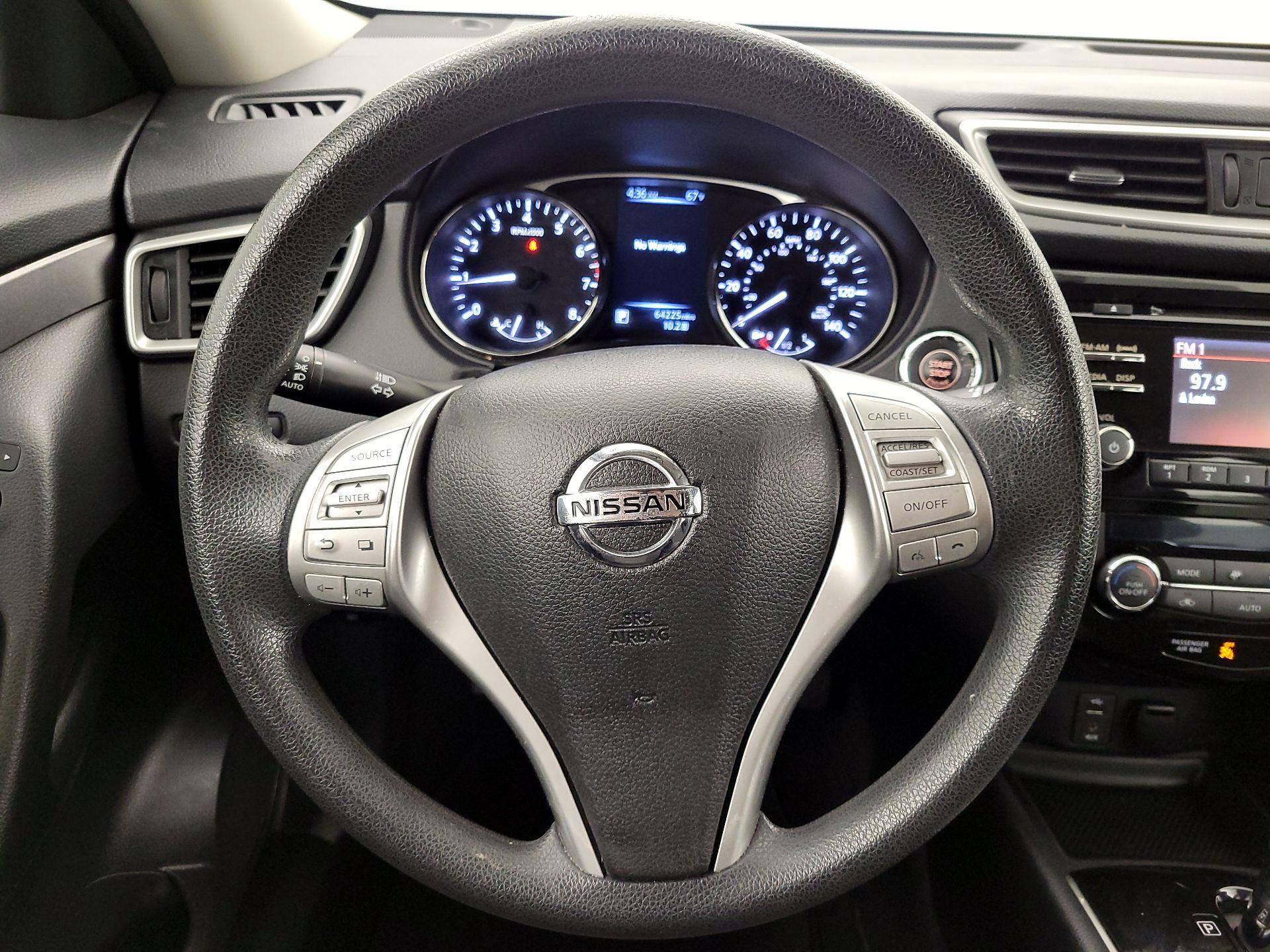 Thumbnail: 2016 Nissan Rogue - 10