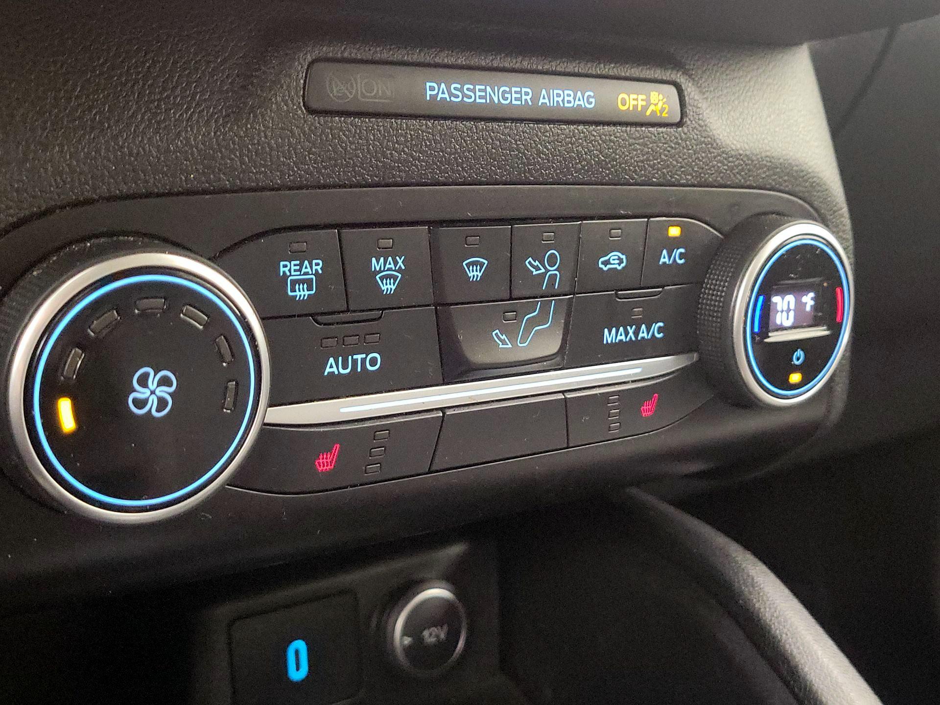 Thumbnail: 2020 Ford Escape - 16