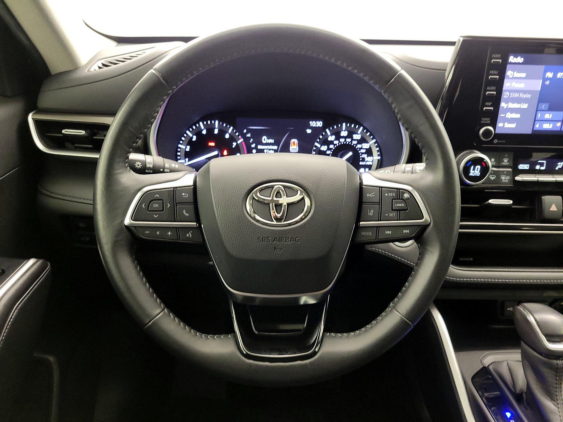 Thumbnail: 2020 Toyota Highlander - 10