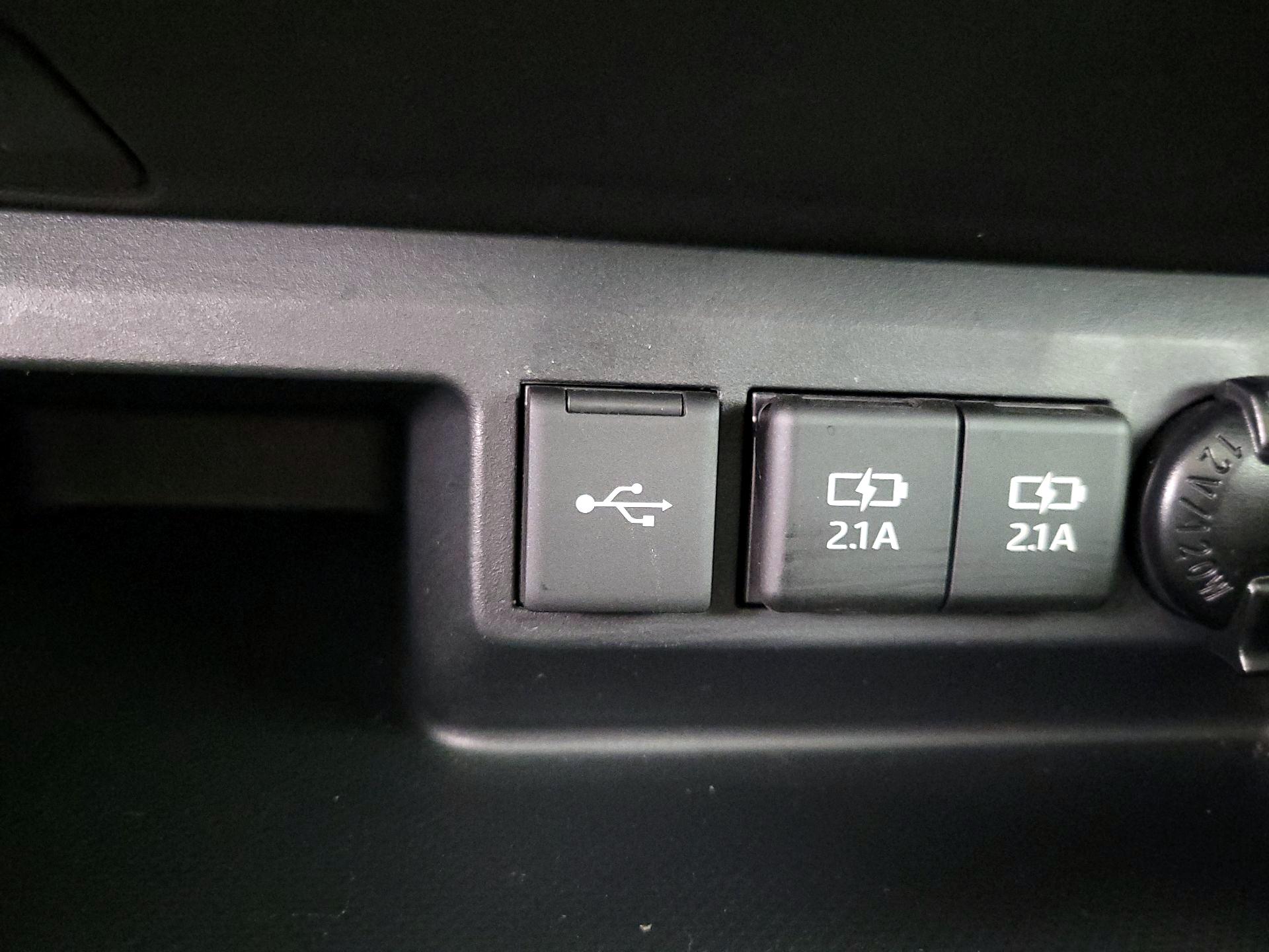 Thumbnail: 2020 Toyota Highlander - 18