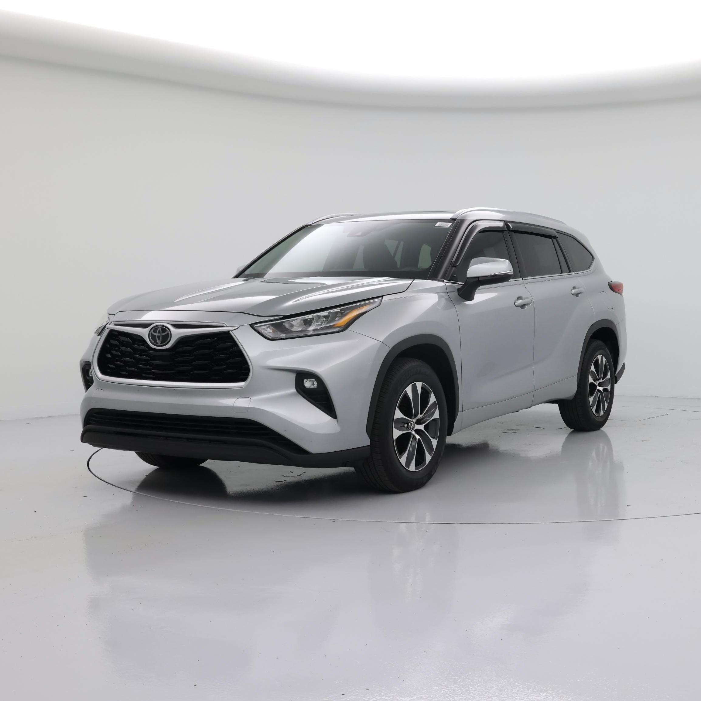 Thumbnail: 2020 Toyota Highlander - 4