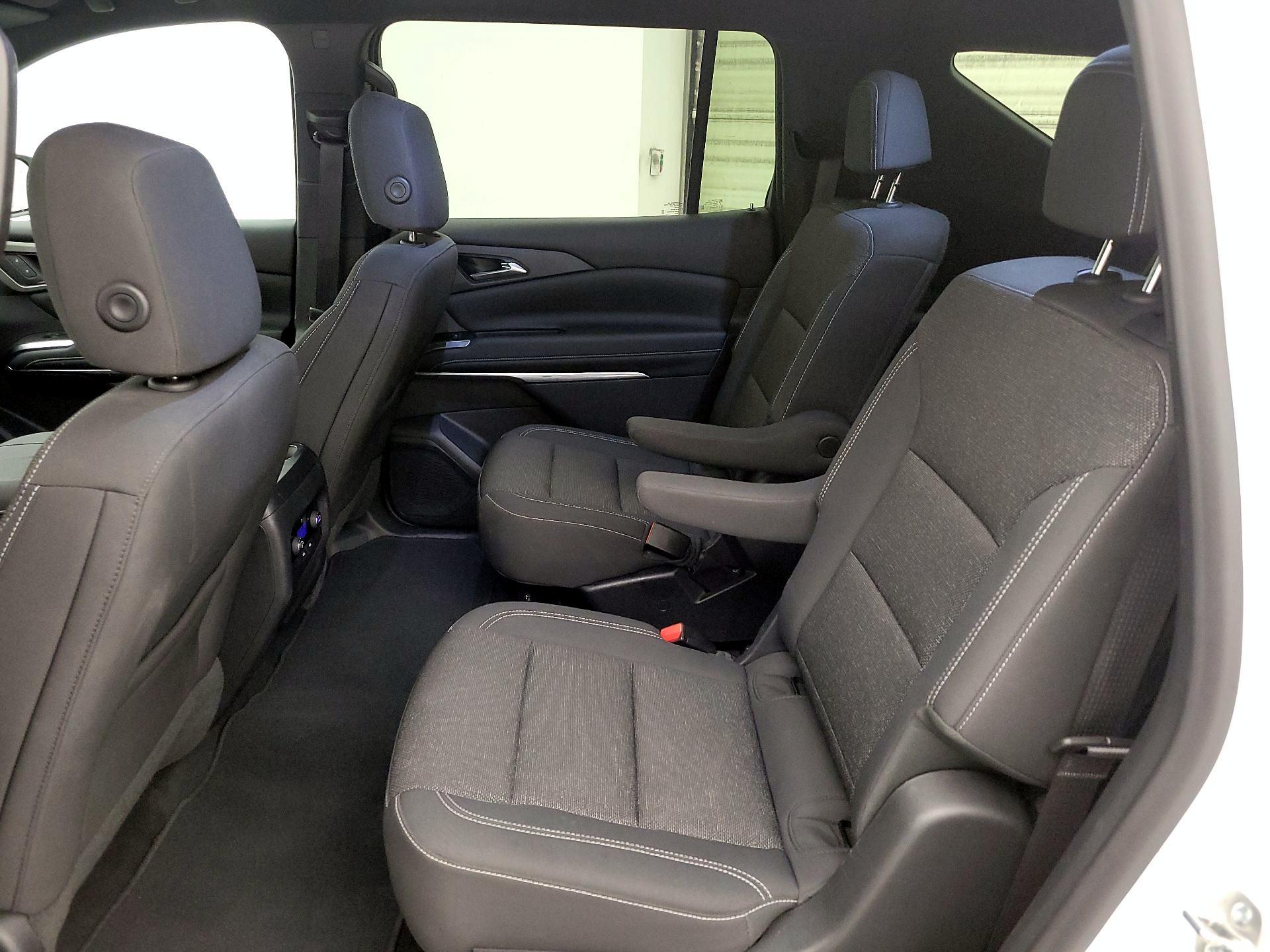 Thumbnail: 2024 Chevrolet Traverse - 19