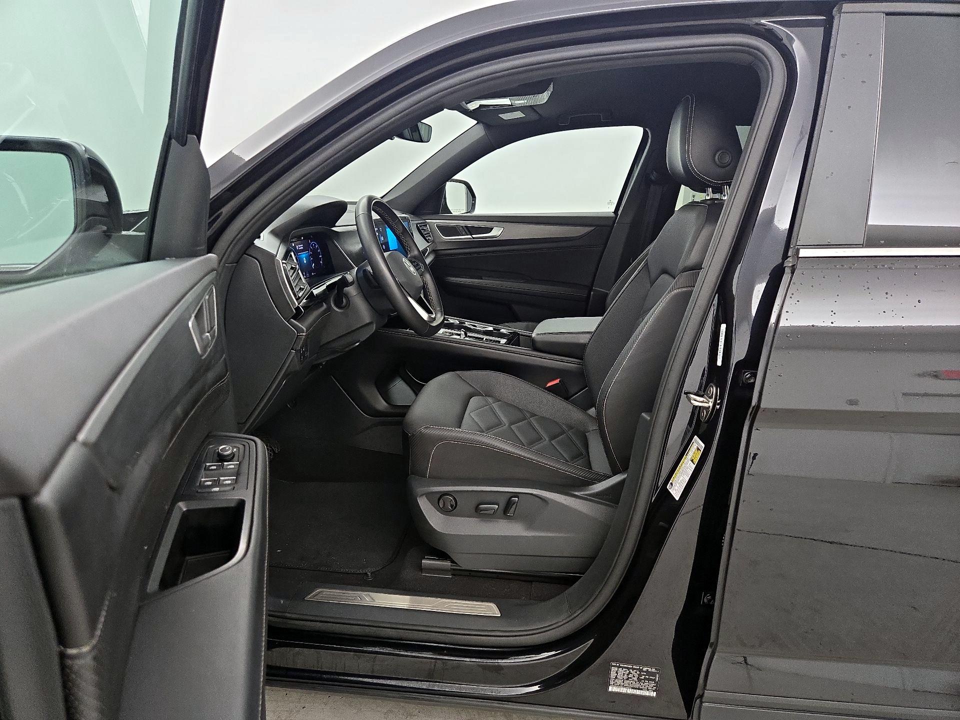 Thumbnail: 2024 Volkswagen Atlas - 11