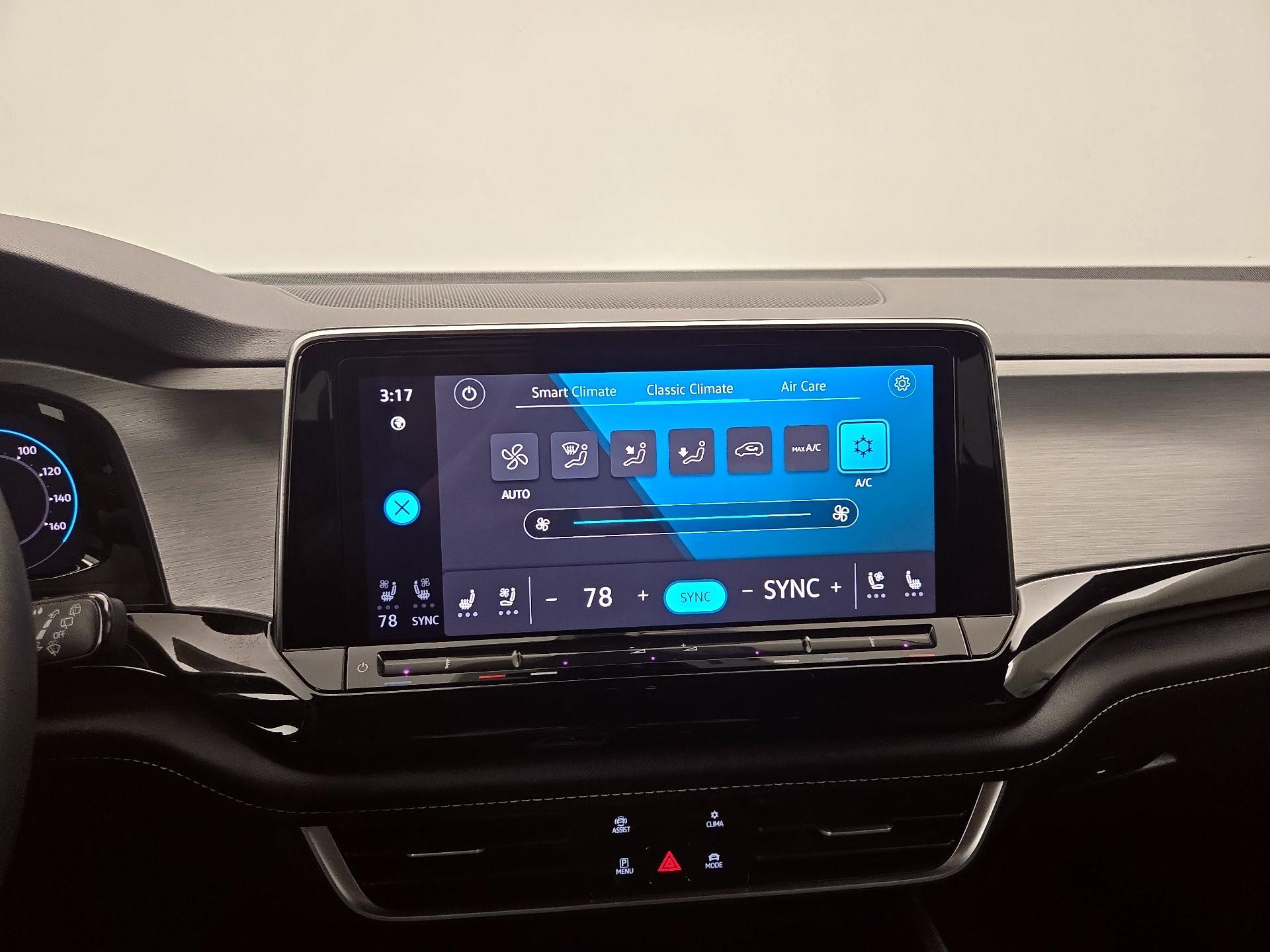 Thumbnail: 2024 Volkswagen Atlas - 16