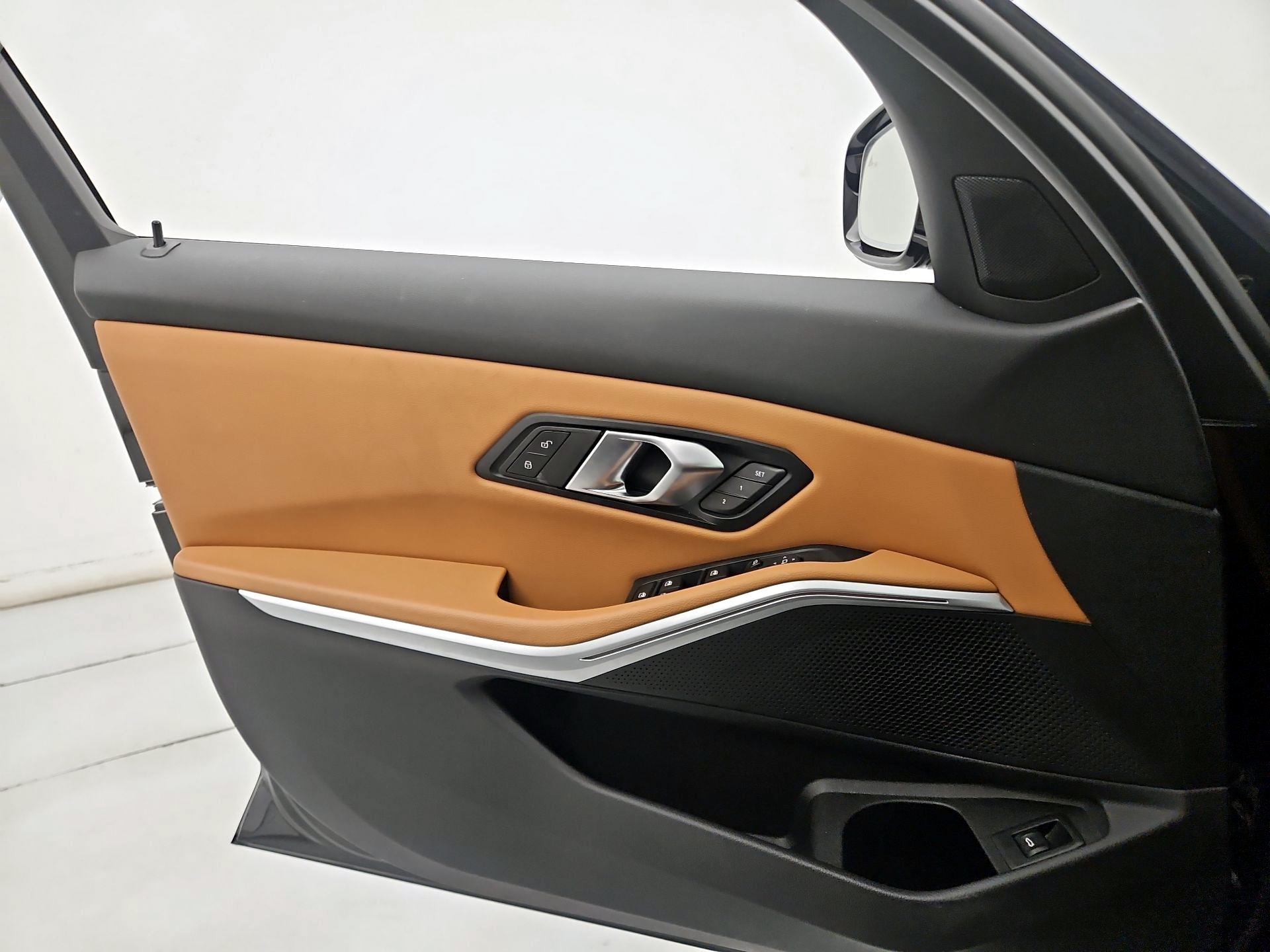 Thumbnail: 2024 BMW 3 Series - 12