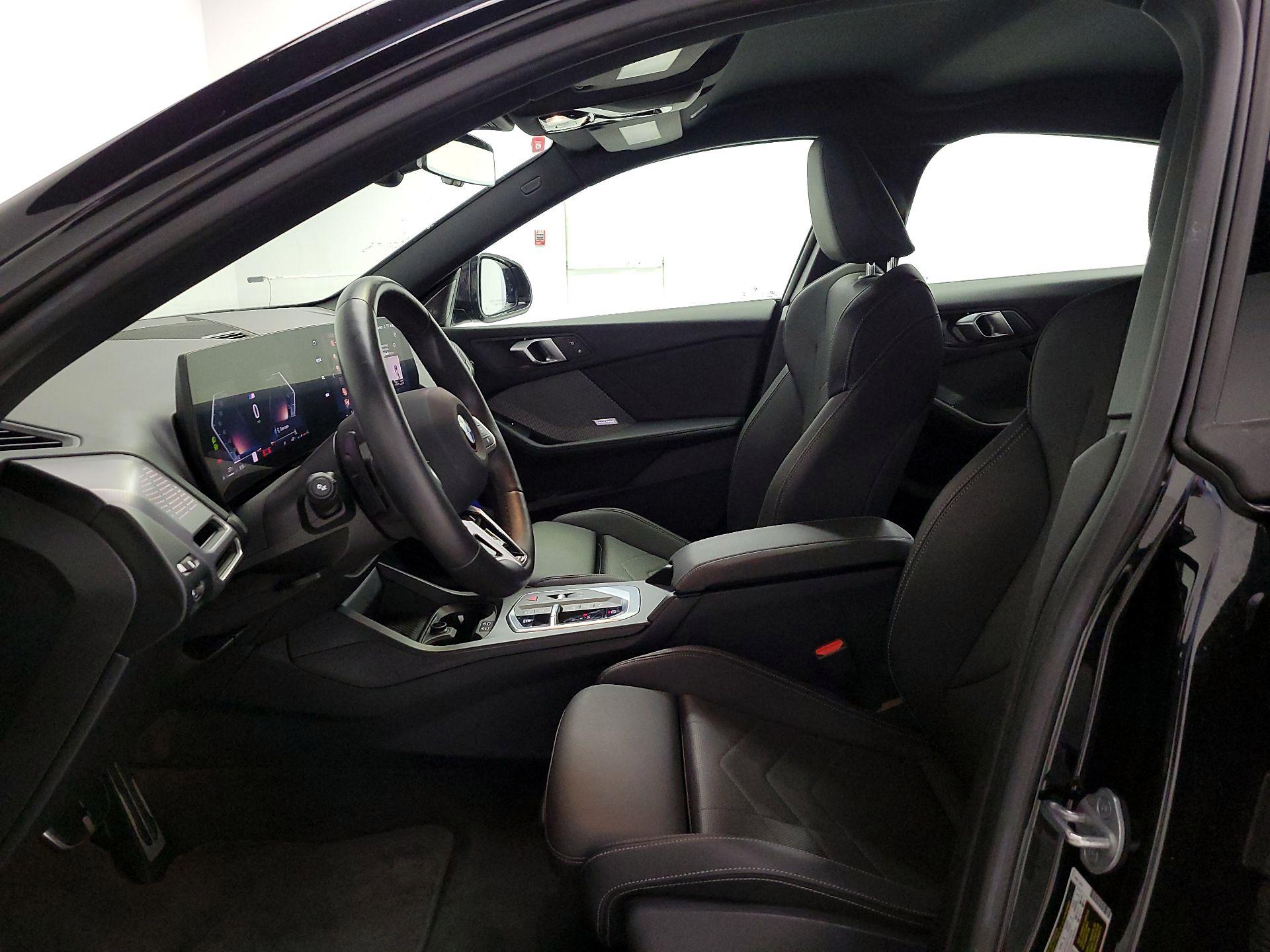 Thumbnail: 2025 BMW 2 Series - 11