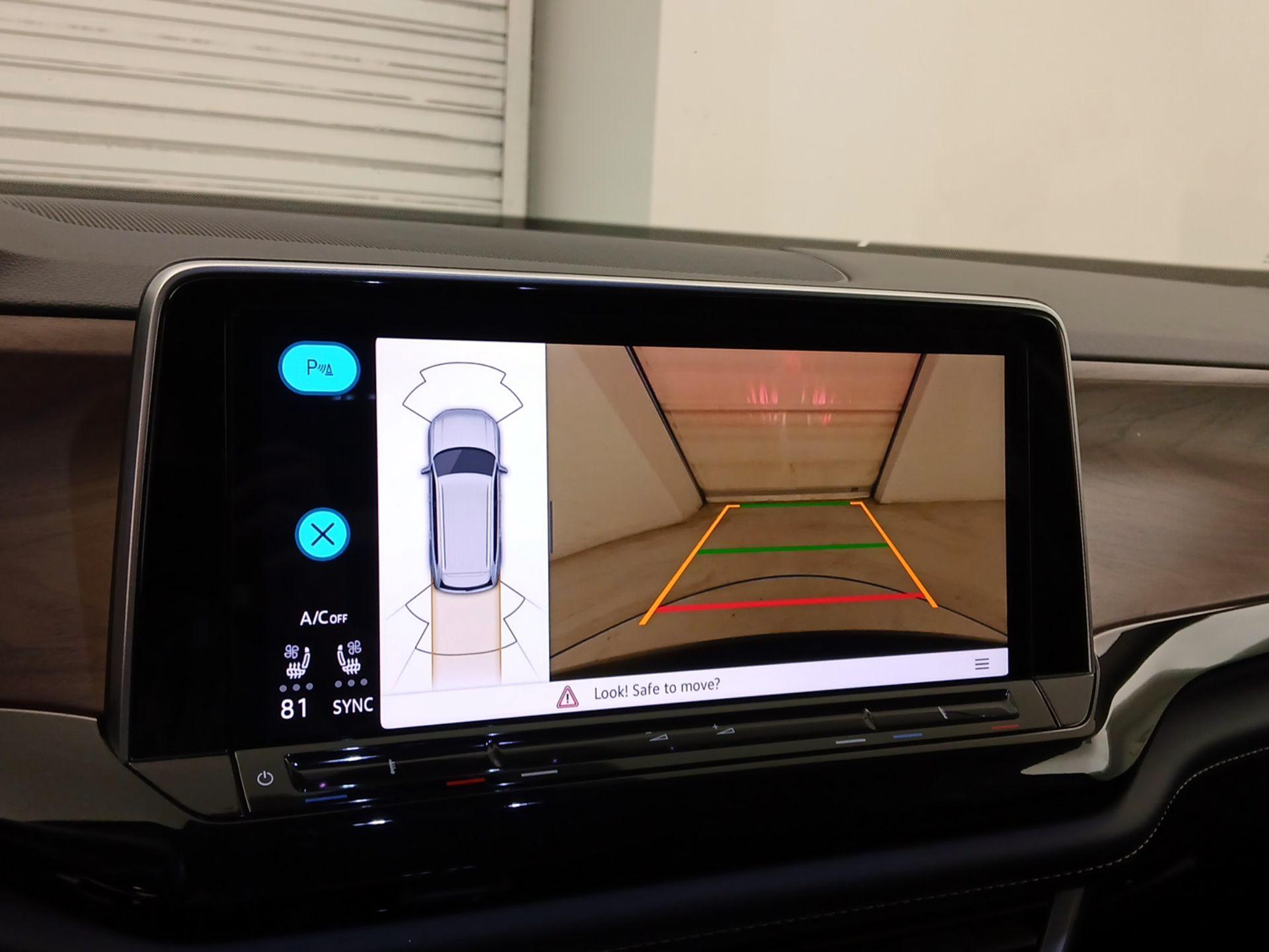 Thumbnail: 2024 Volkswagen Atlas - 14