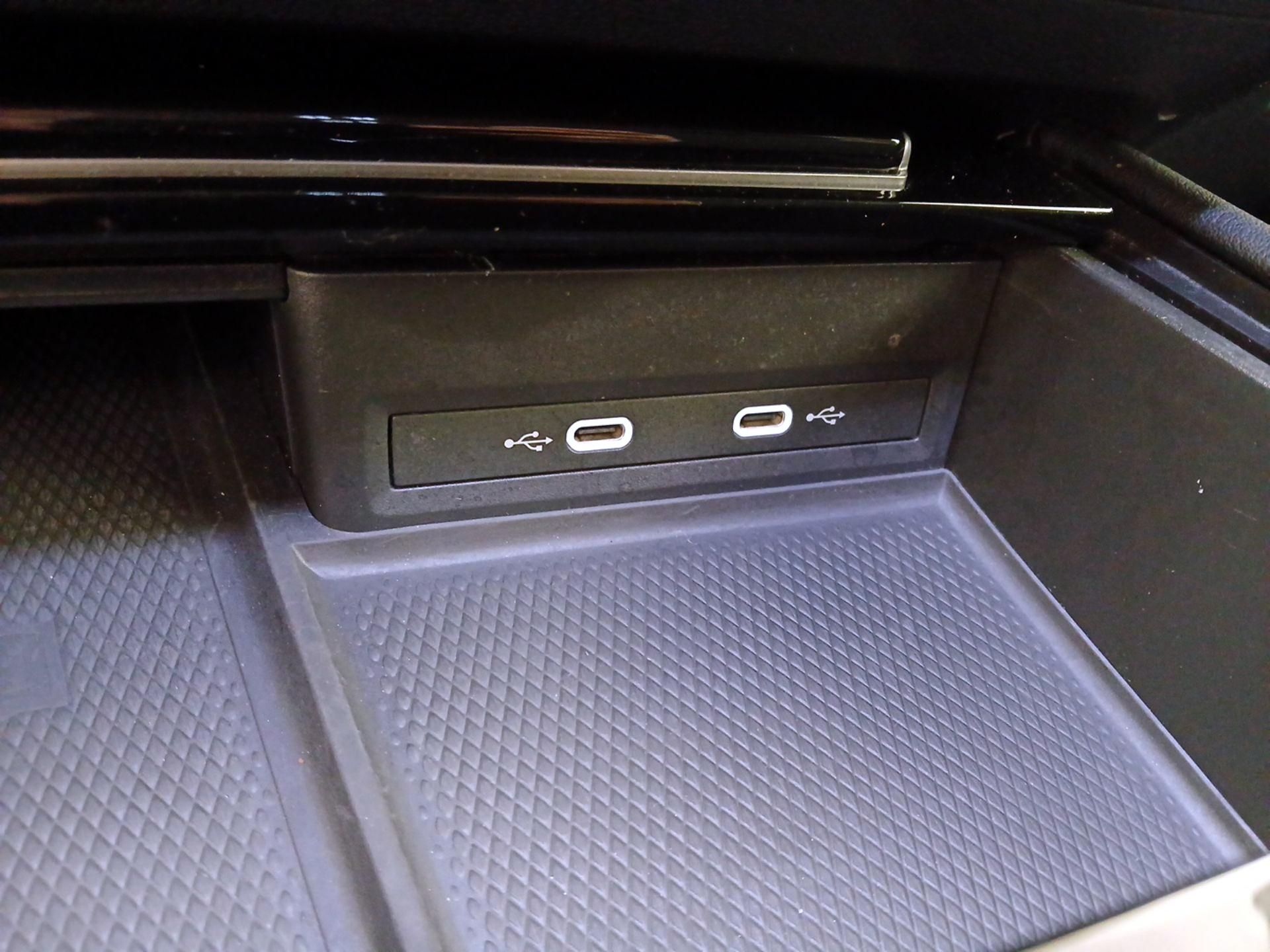 Thumbnail: 2024 Volkswagen Atlas - 18