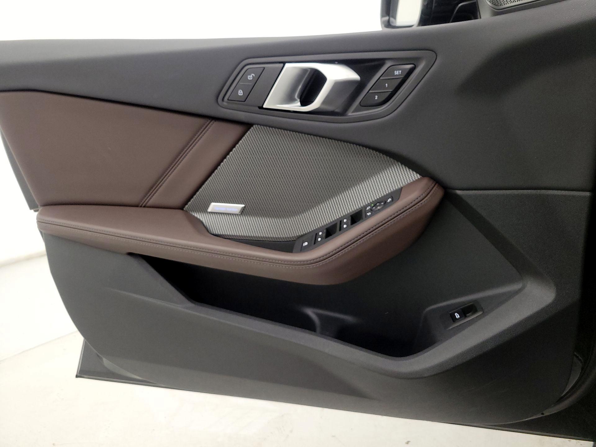 Thumbnail: 2025 BMW 2 Series - 12