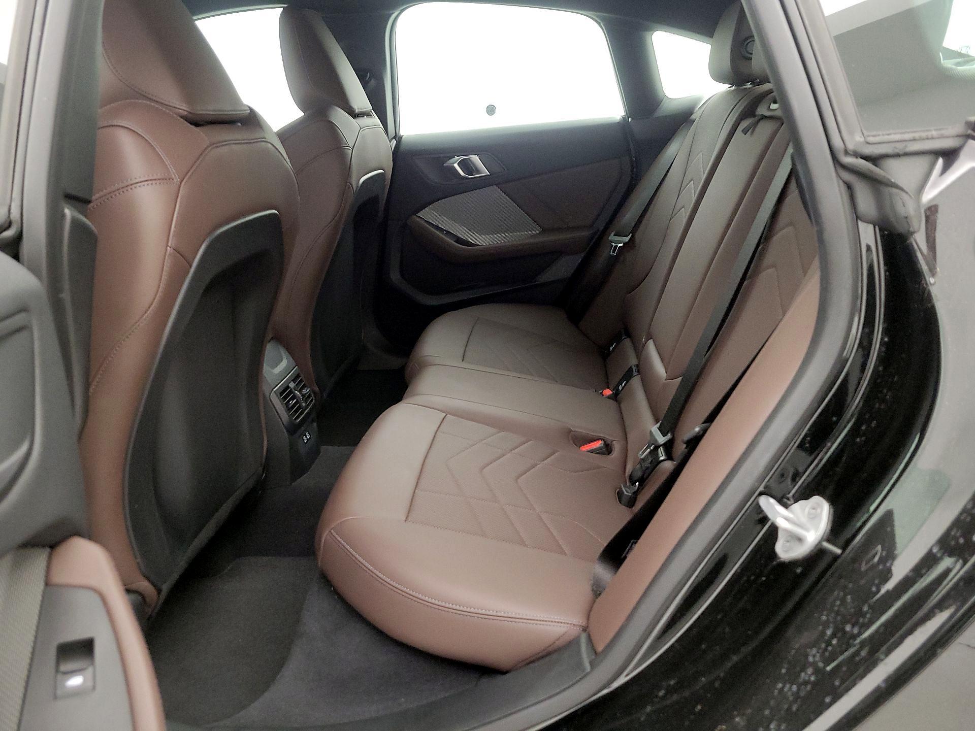 Thumbnail: 2025 BMW 2 Series - 19