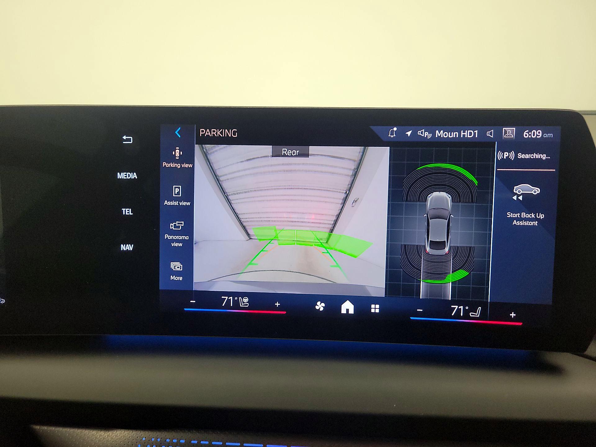 Thumbnail: 2025 BMW 2 Series - 13