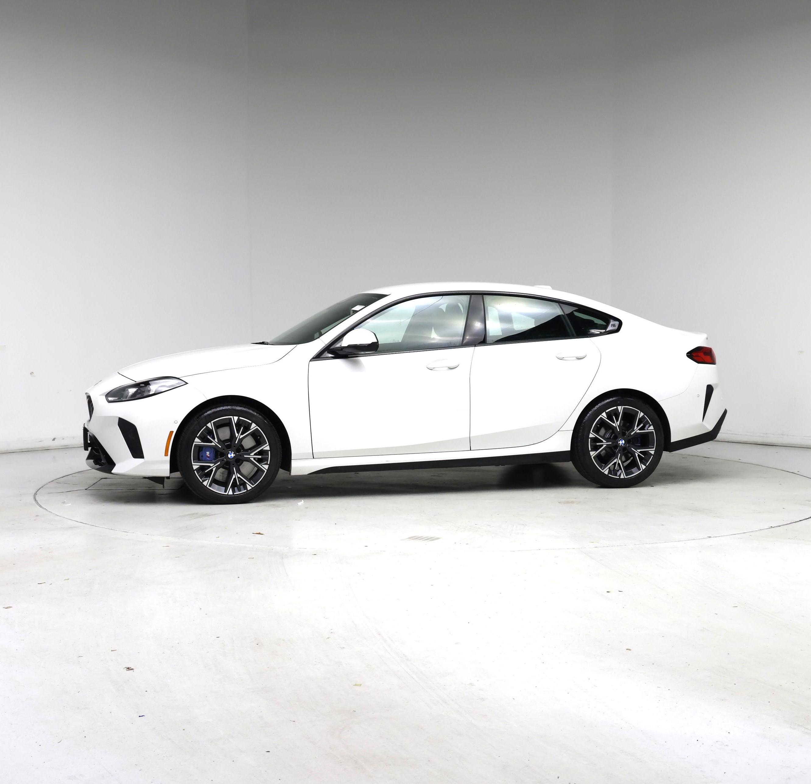 Thumbnail: 2025 BMW 2 Series - 3