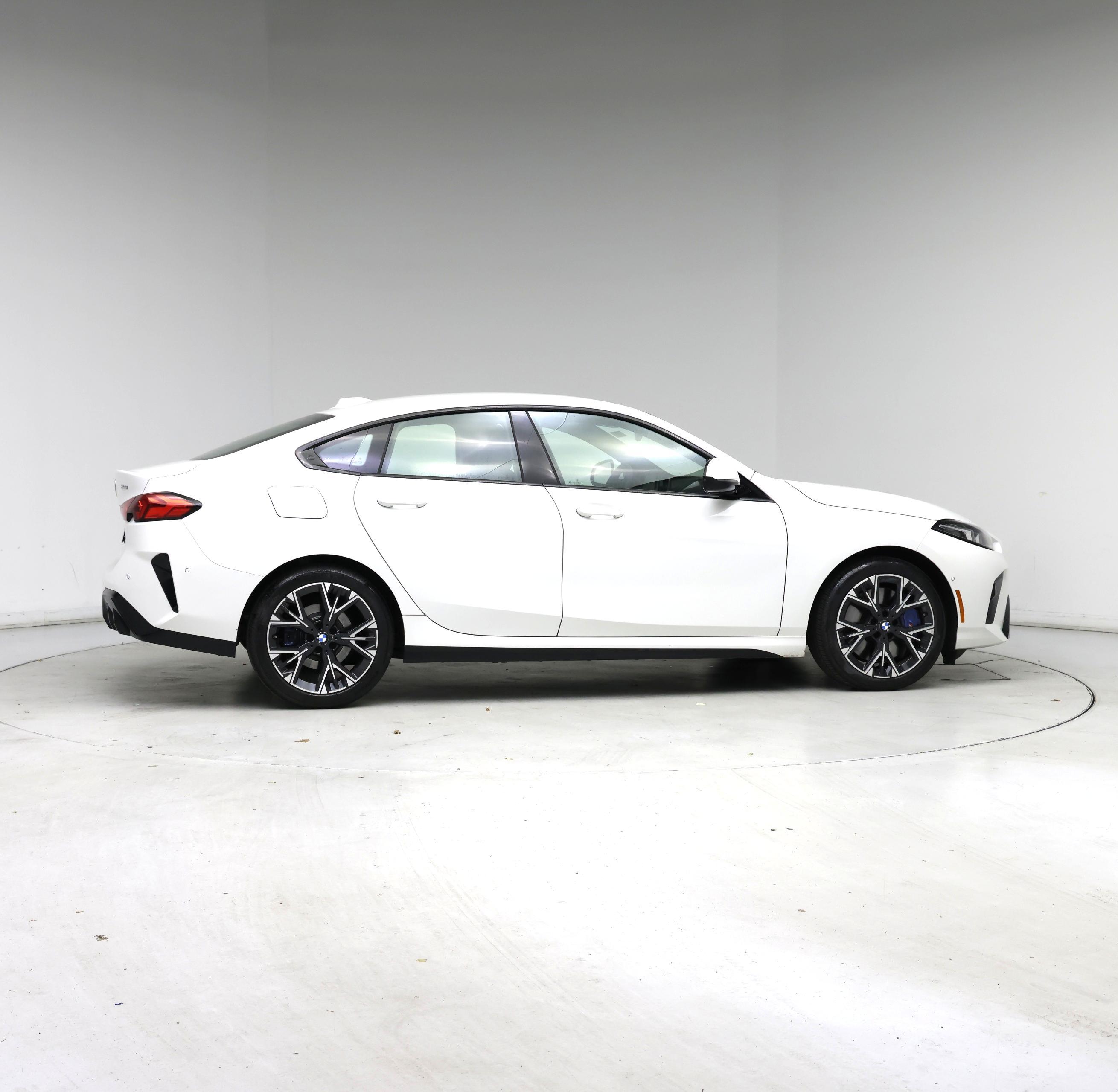 Thumbnail: 2025 BMW 2 Series - 7