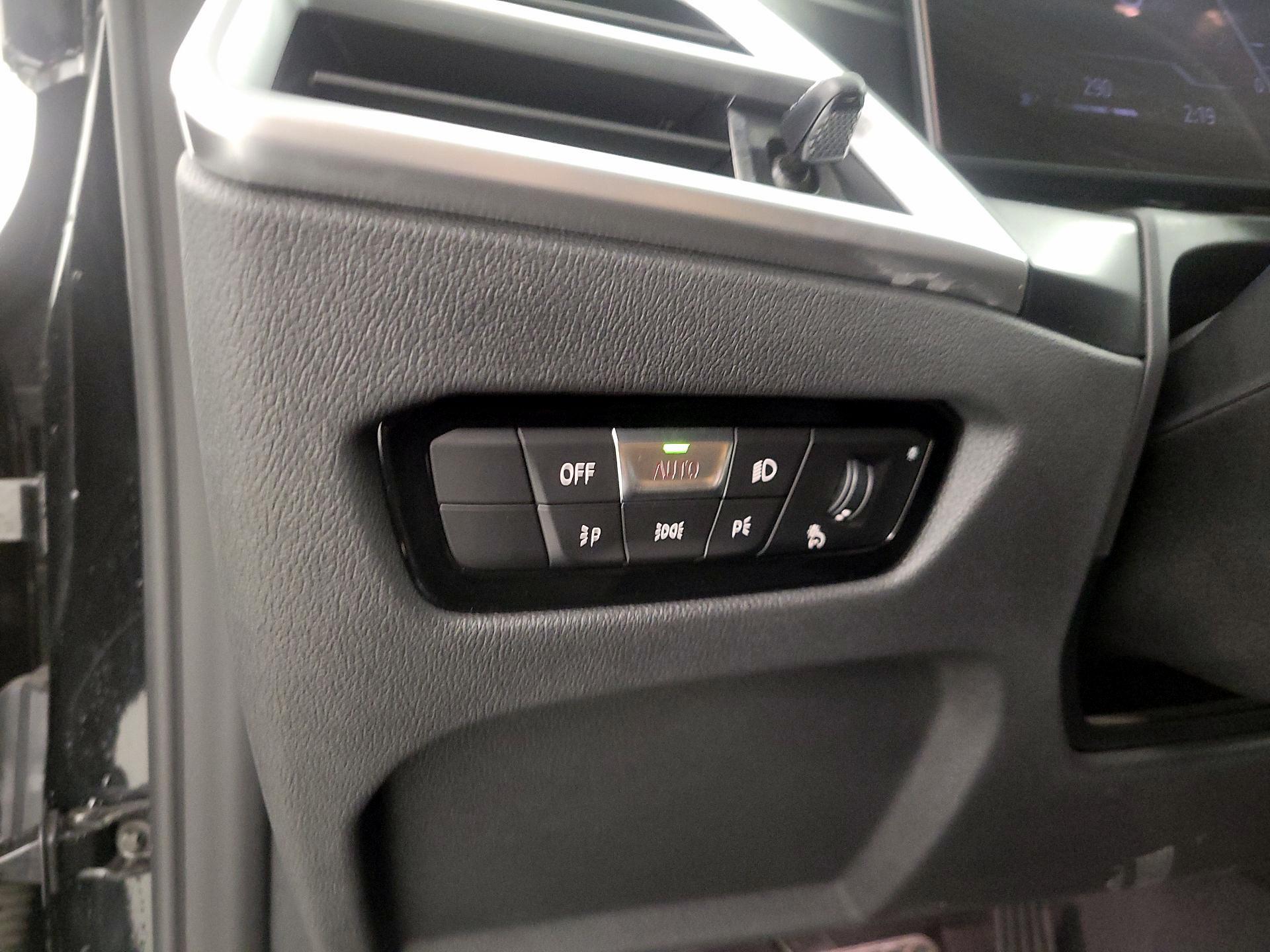 Thumbnail: 2025 BMW 4 Series - 13