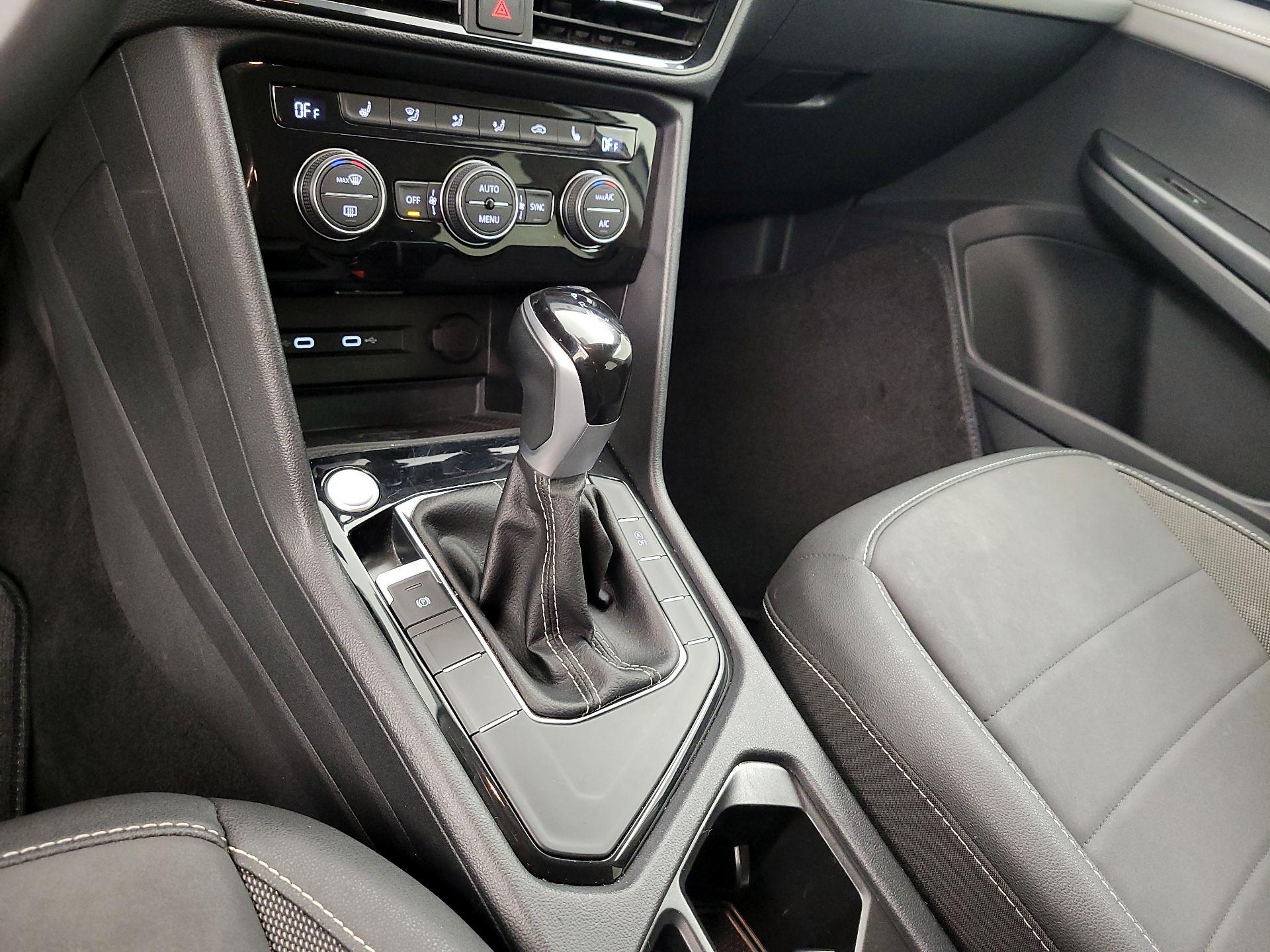 Thumbnail: 2024 Volkswagen Taos - 17