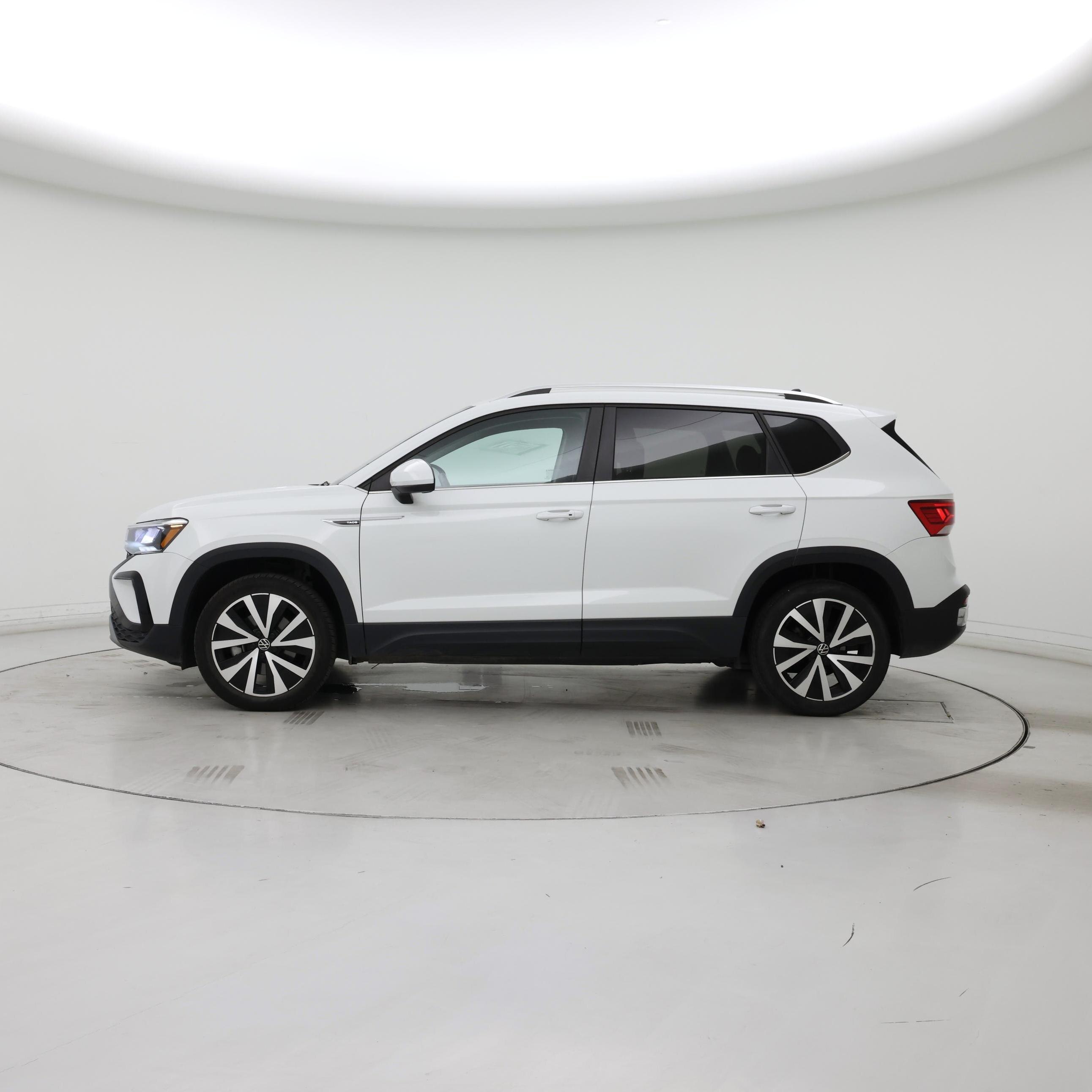 Thumbnail: 2024 Volkswagen Taos - 3