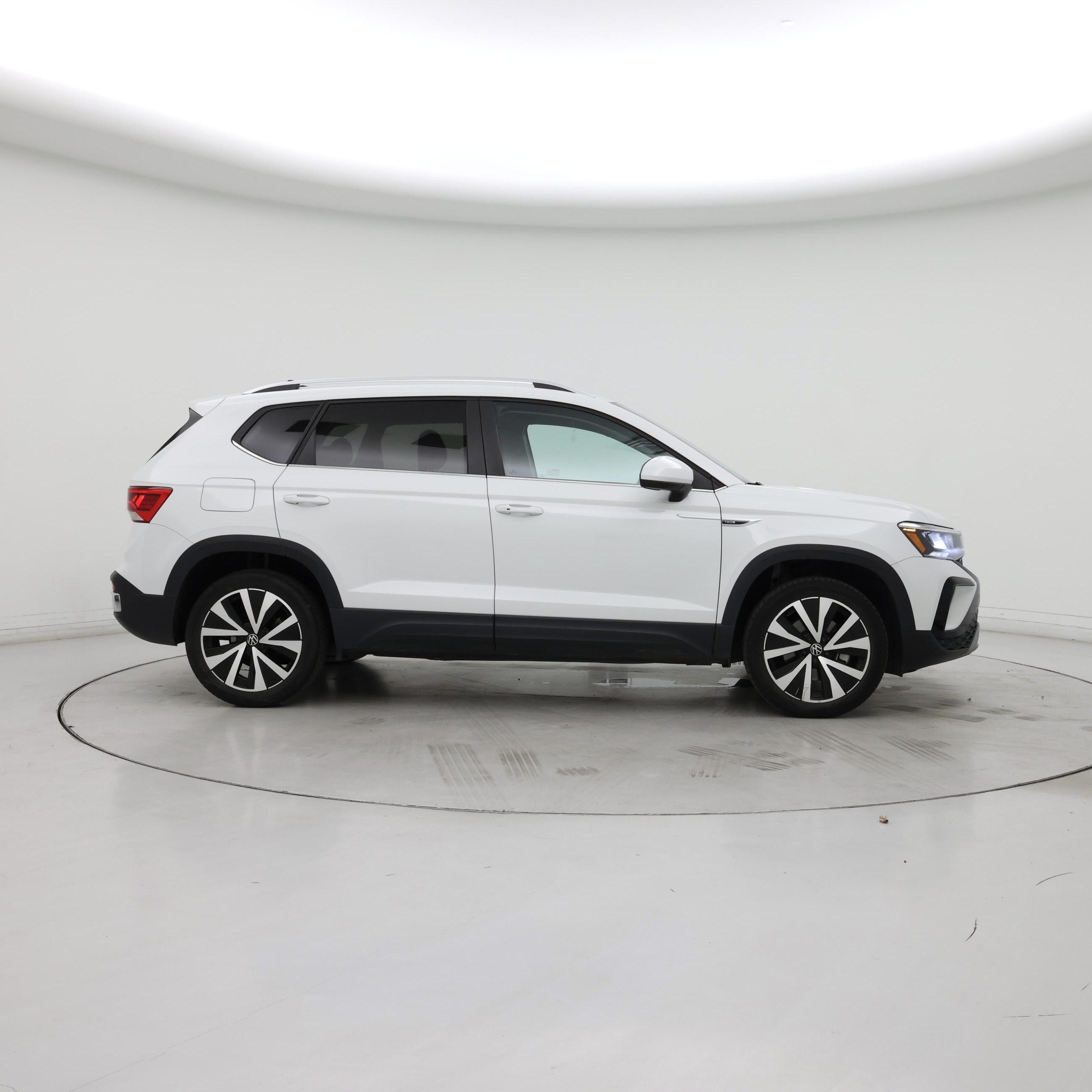 Thumbnail: 2024 Volkswagen Taos - 7