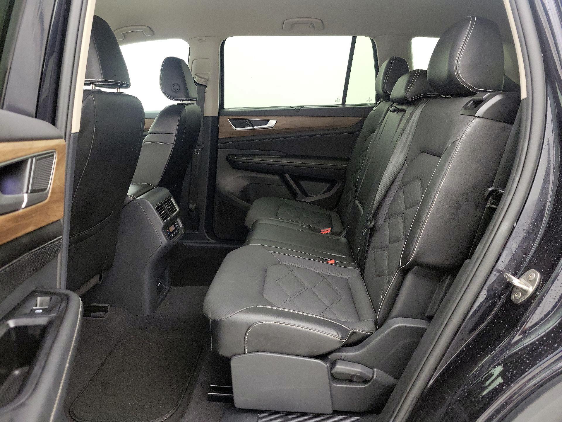 Thumbnail: 2024 Volkswagen Atlas - 19