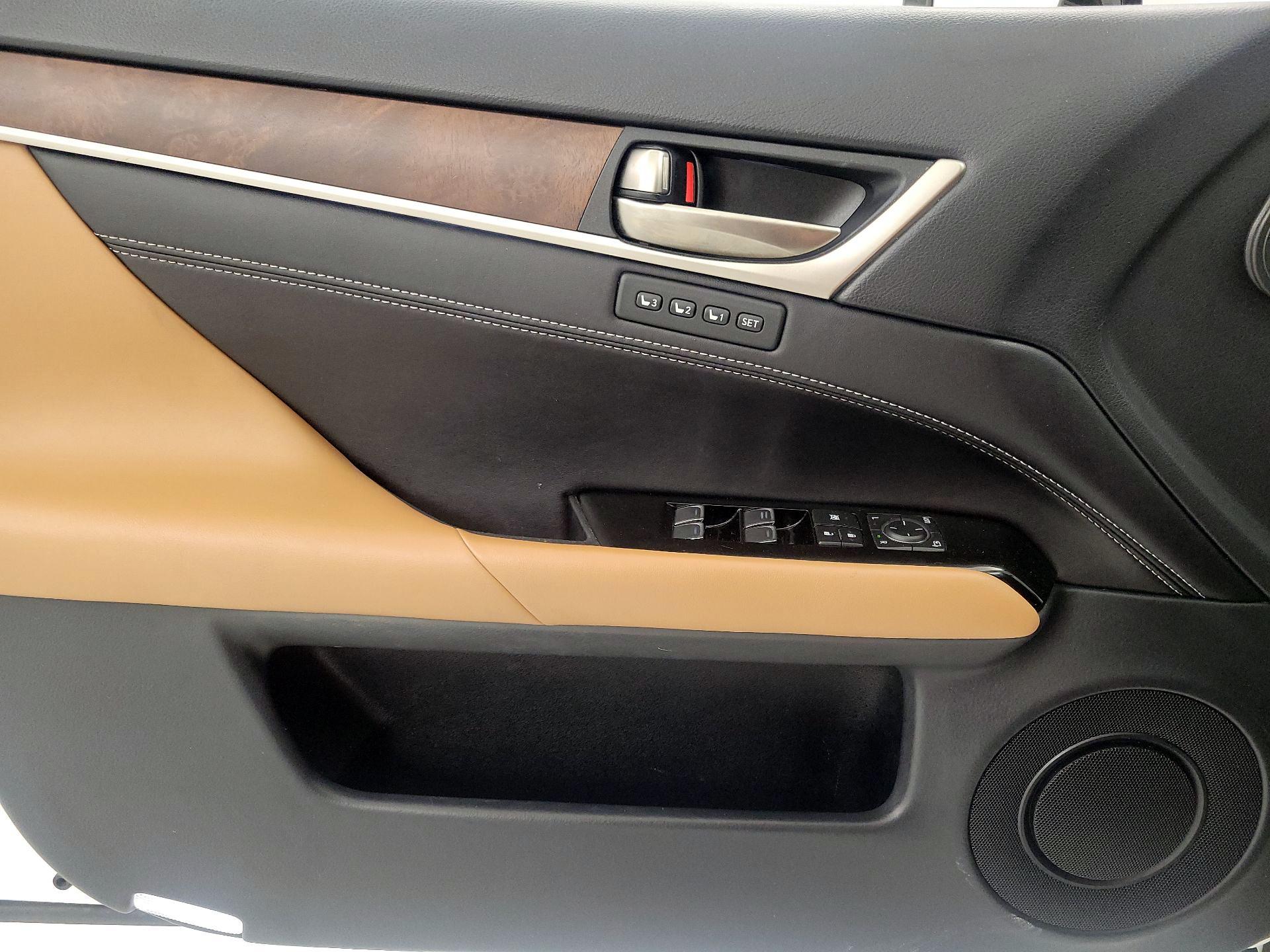 Thumbnail: 2018 Lexus GS - 12