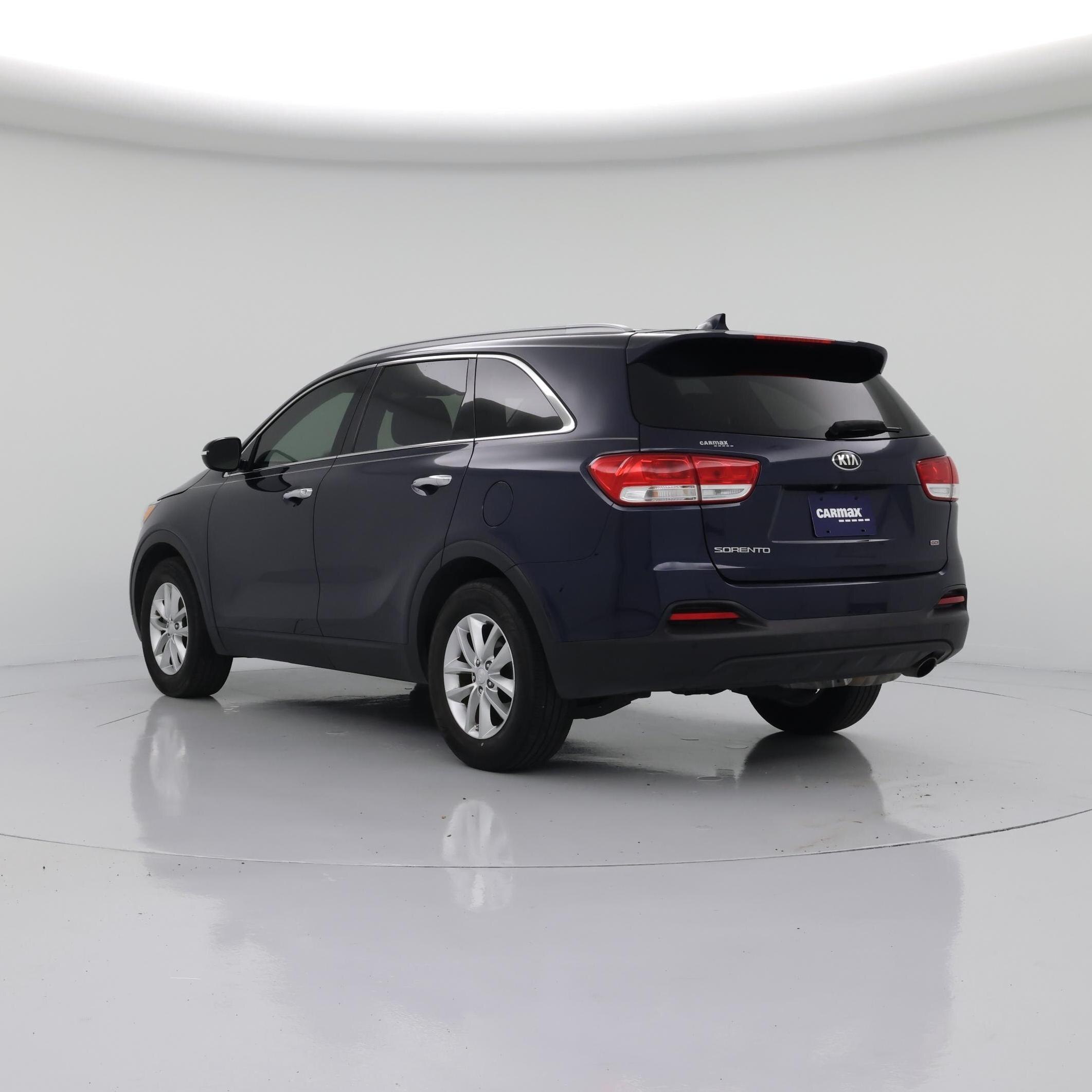 Thumbnail: 2016 Kia Sorento - 2