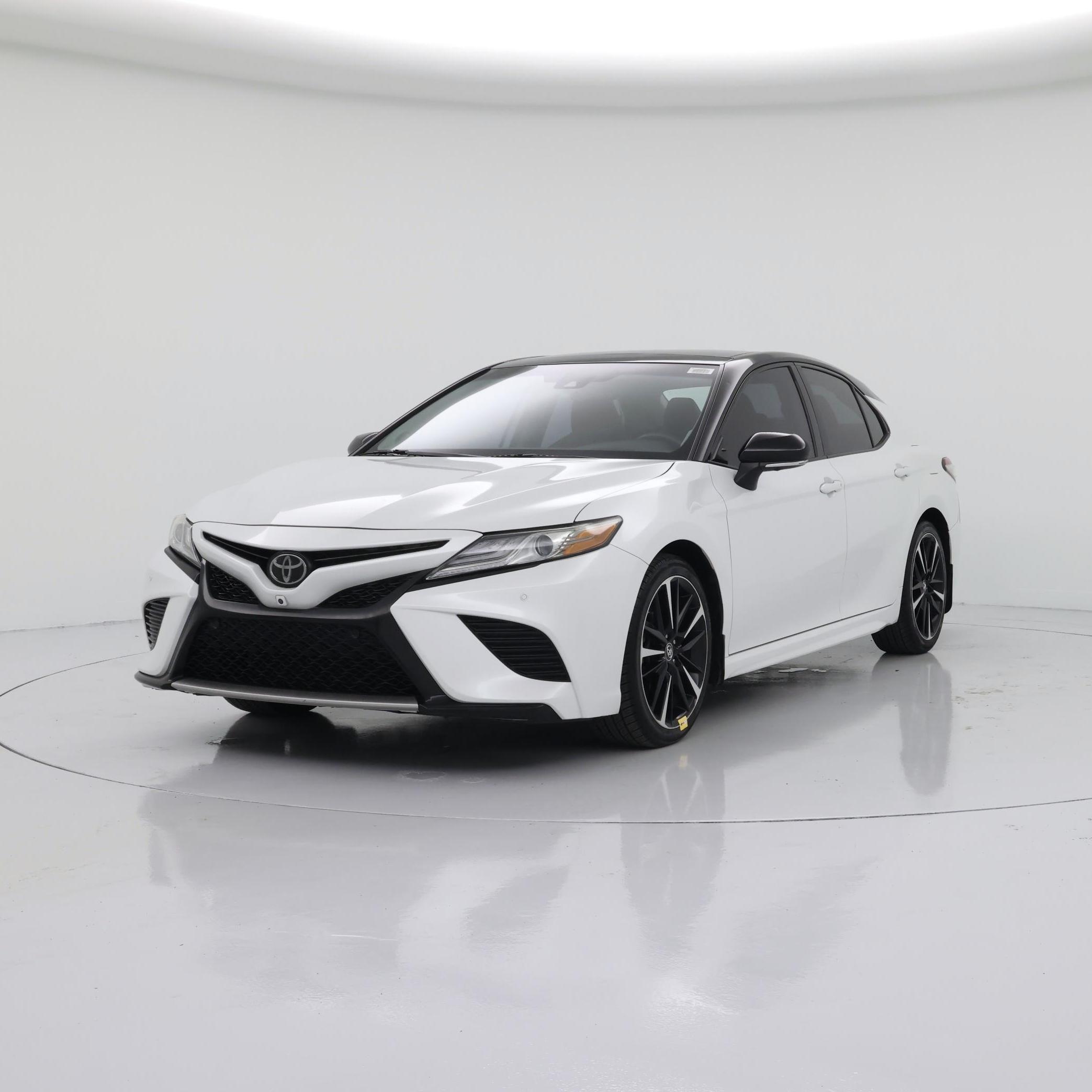Thumbnail: 2019 Toyota Camry - 4