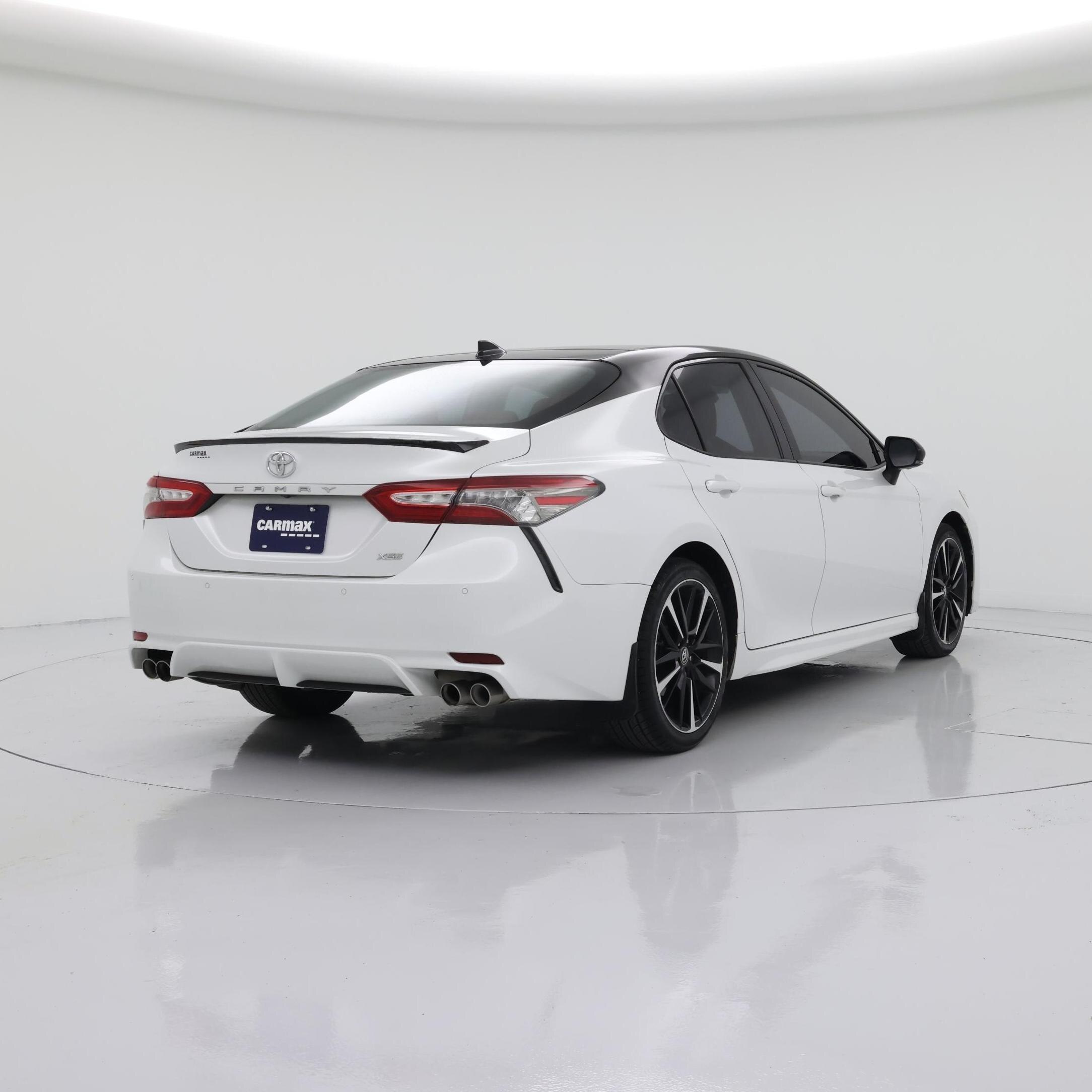 Thumbnail: 2019 Toyota Camry - 8