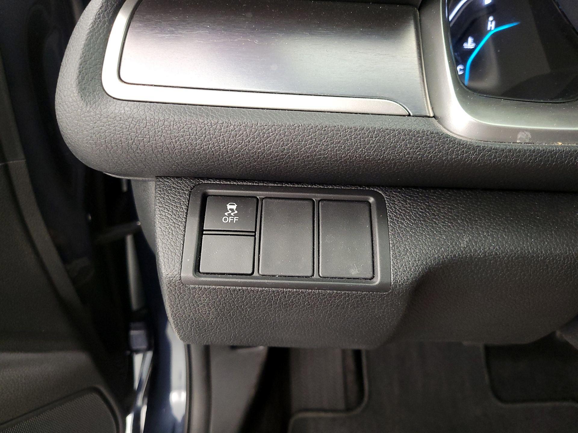 Thumbnail: 2016 Honda Civic - 13