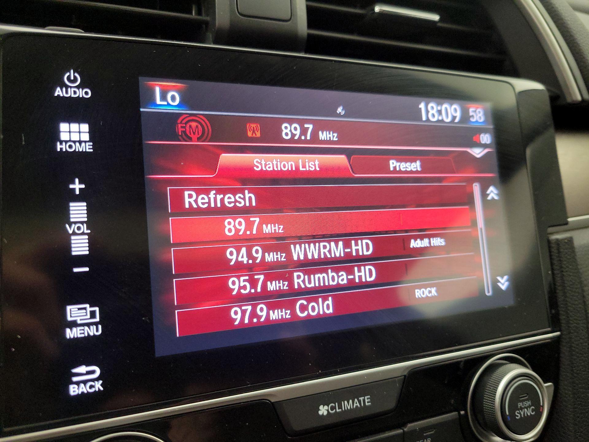 Thumbnail: 2016 Honda Civic - 15