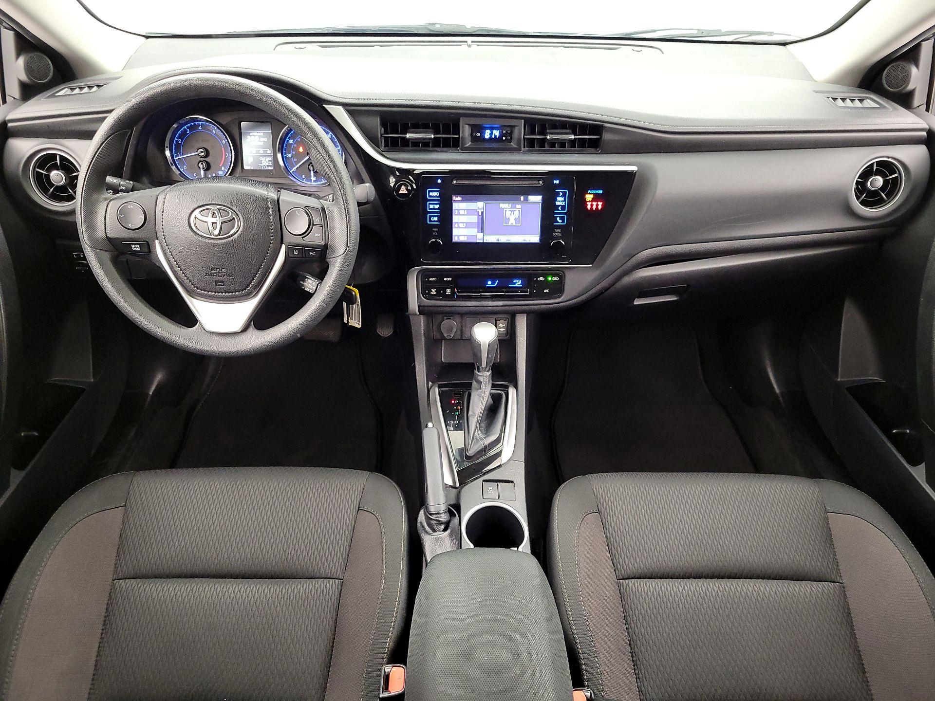 Thumbnail: 2018 Toyota Corolla - 9