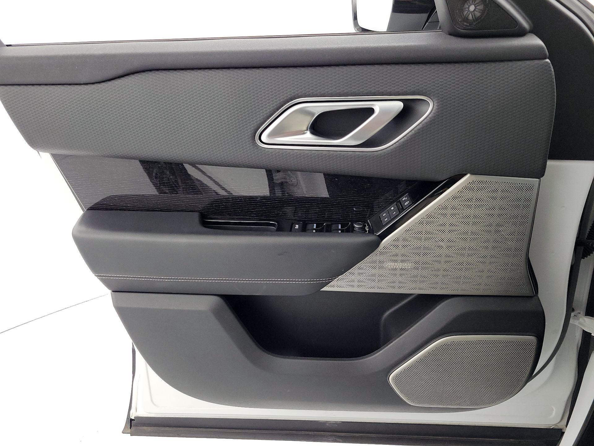 Thumbnail: 2020 Land Rover Range Rover Velar - 12