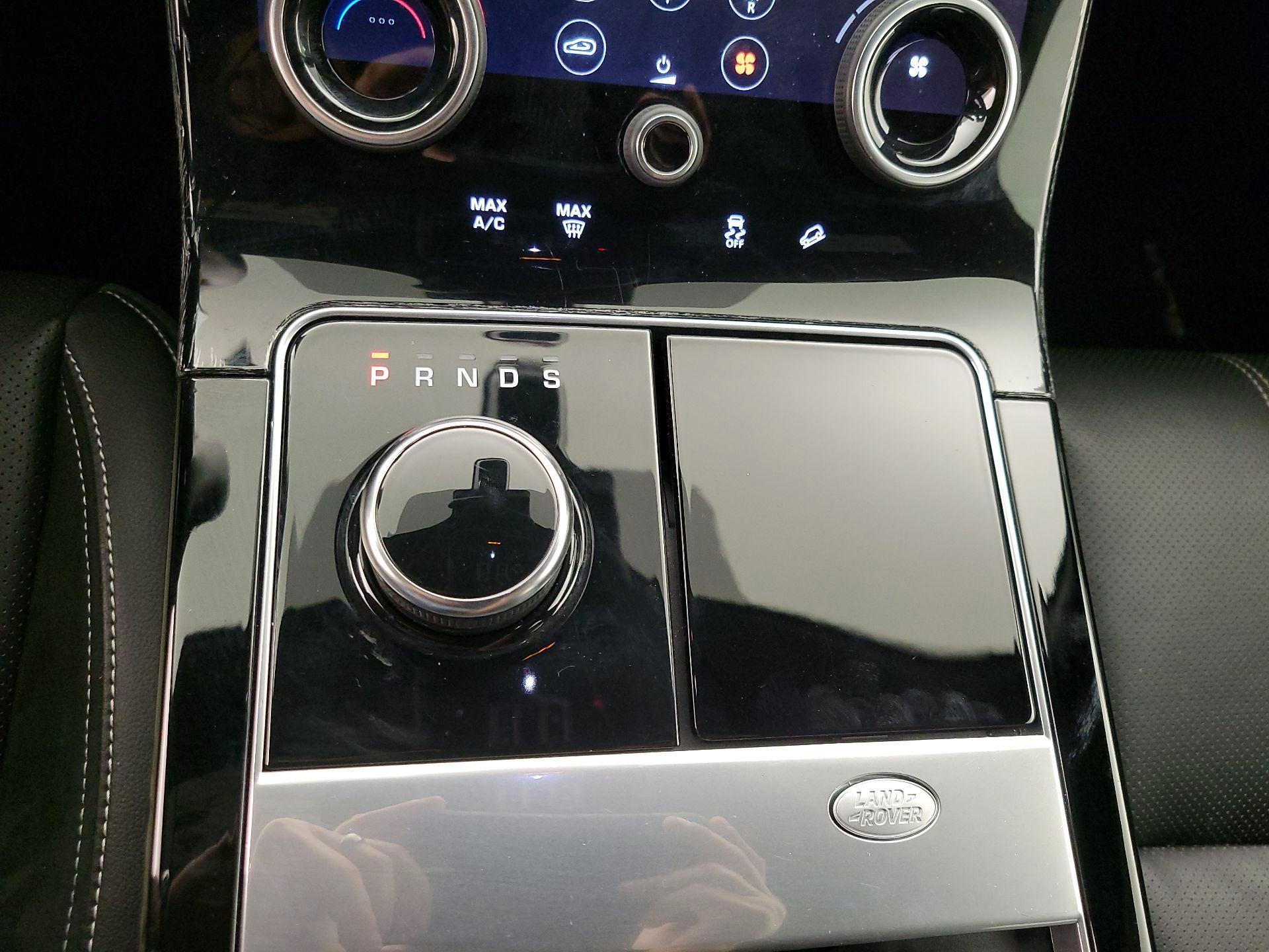 Thumbnail: 2020 Land Rover Range Rover Velar - 18