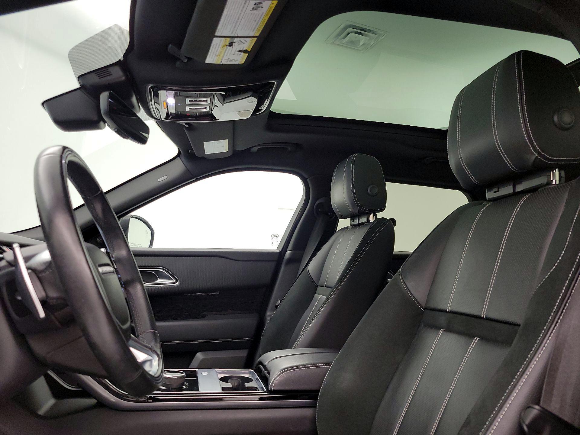 Thumbnail: 2020 Land Rover Range Rover Velar - 20